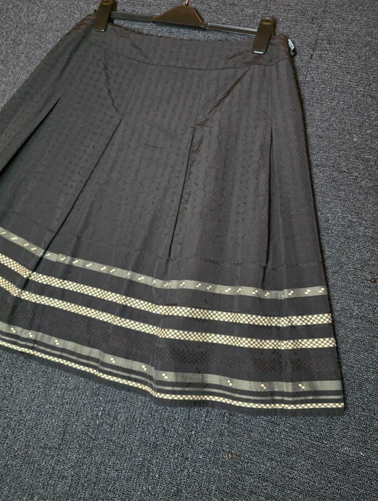 Planet black & beige flared midi length skirt size 12