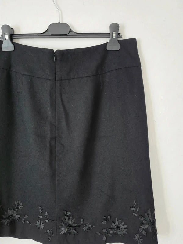 Laura Ashley Black Wool Blend Knee Length Skirt Floral Embroidered Size 16