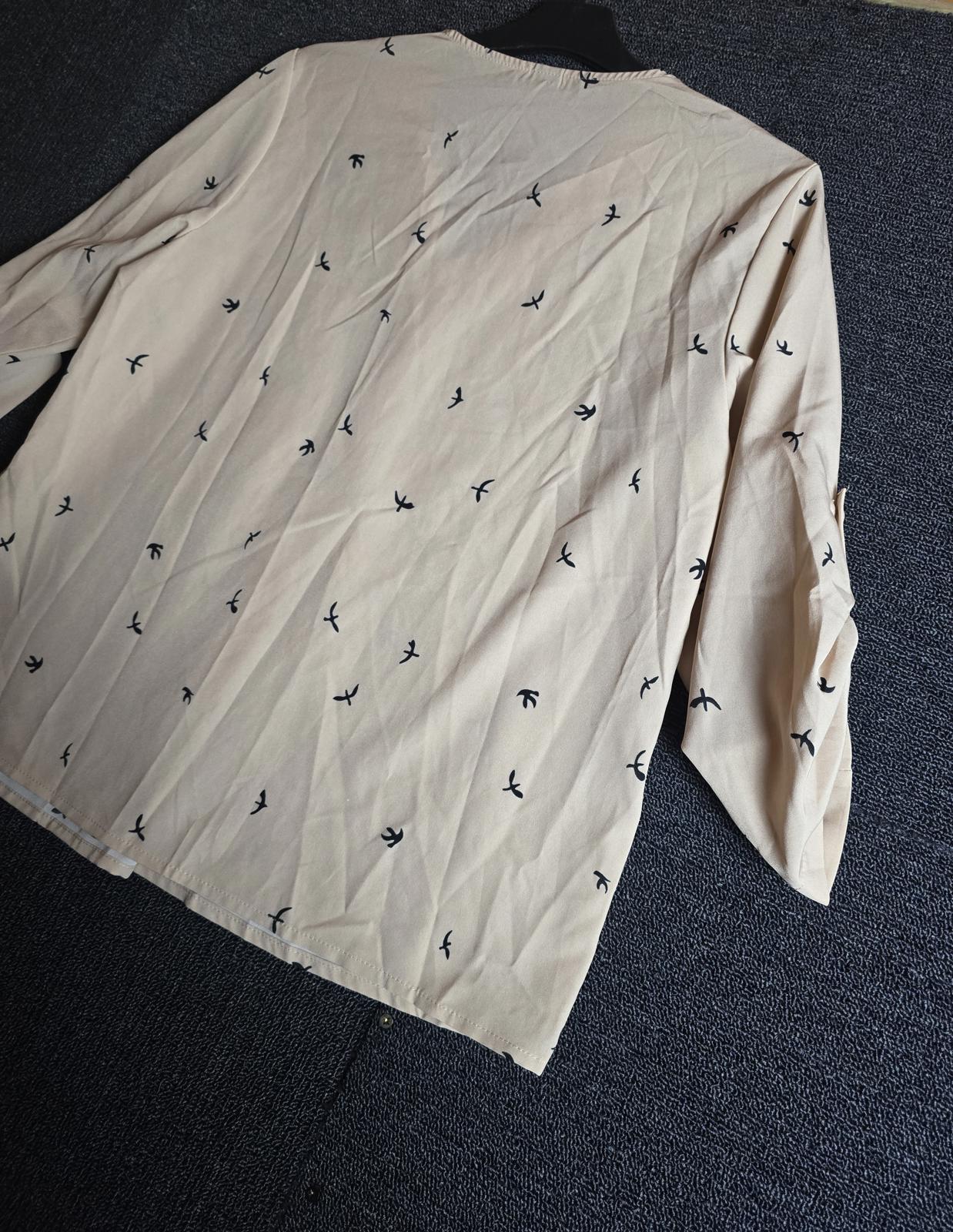 Shein Blouse Beige Bird Prin M Size 10–12 Relaxed Fit