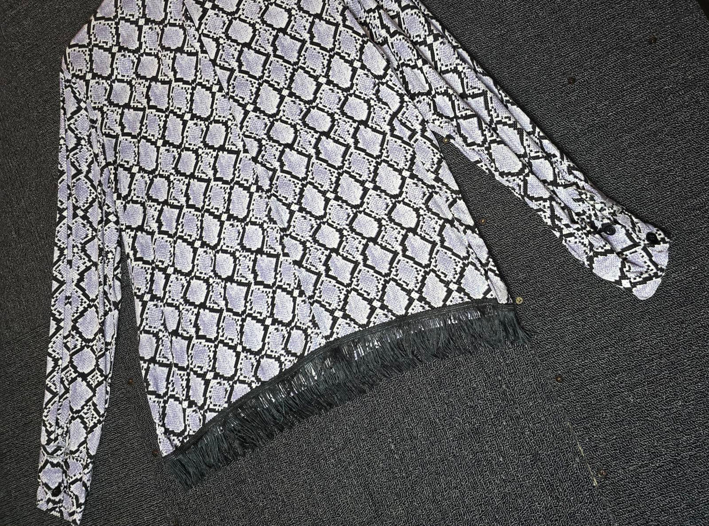 Ruby Rocks Purple Snakeskin Print Blouse Size 10 Tassel Hem Long Sleeve
