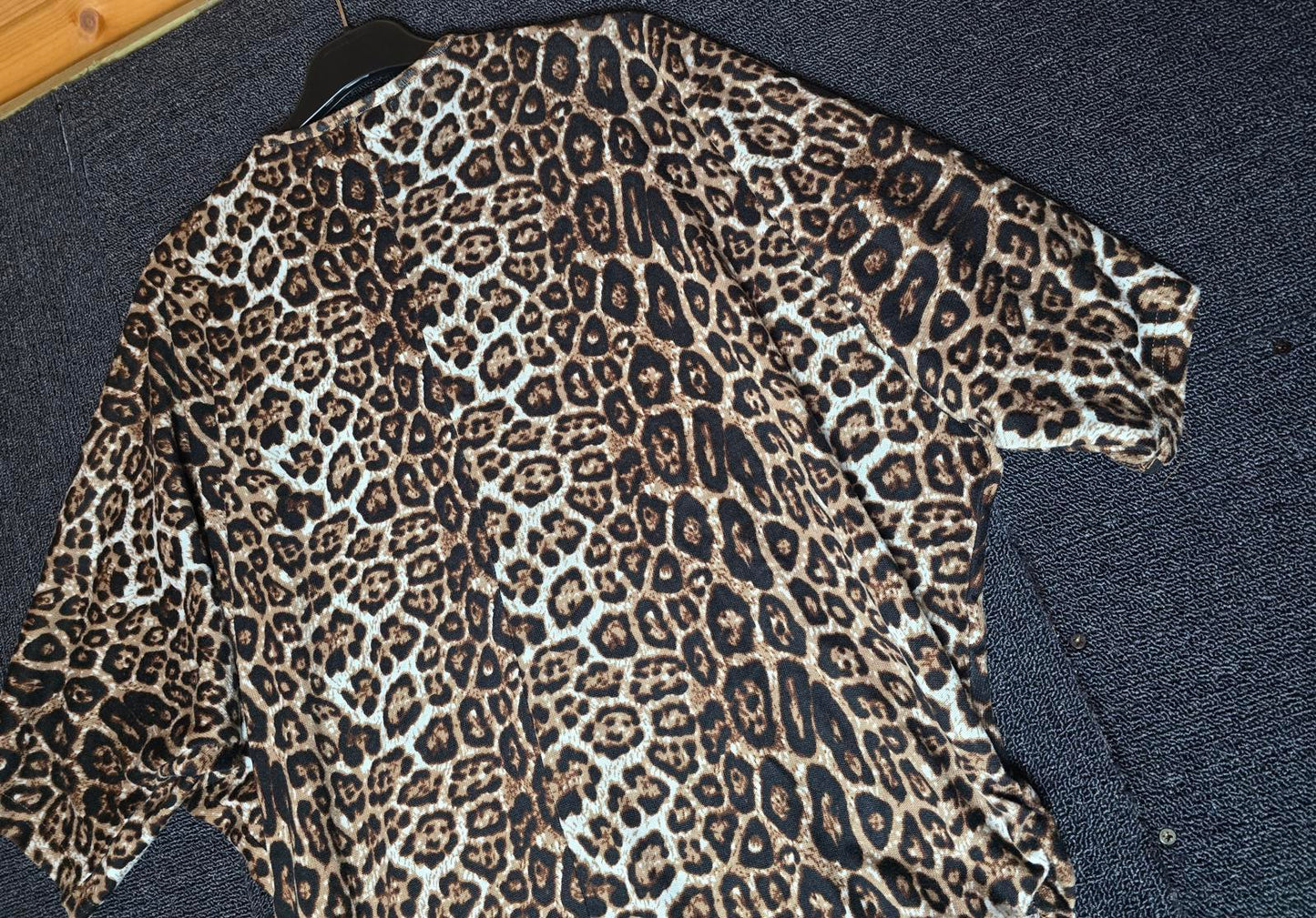 QED London Animal Print Oversized Top Size 10/12 1/4 Zip 3/4 Sleeve