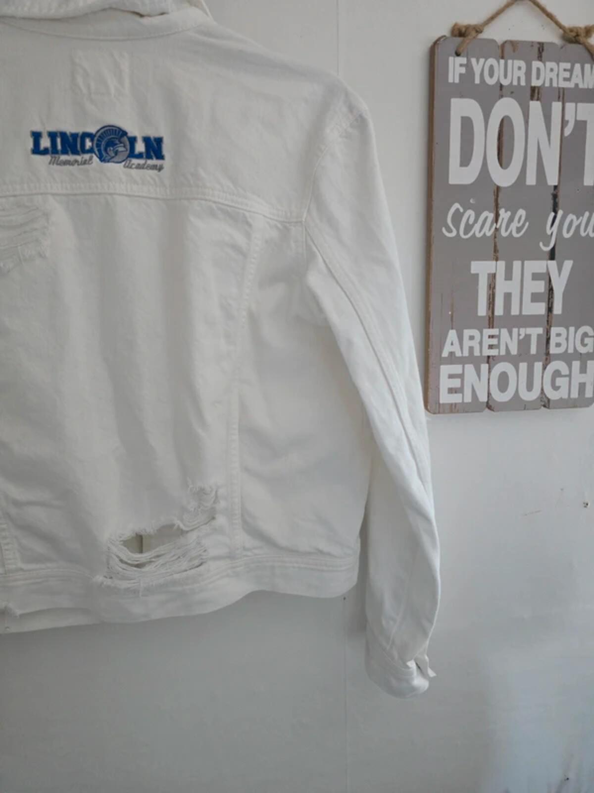 American Eagle White Distressed Denim Jacket M Size 10-12
