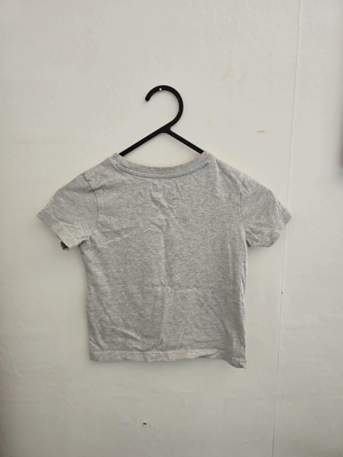F&F Boys grey dinosaur t-shirt 3-4years