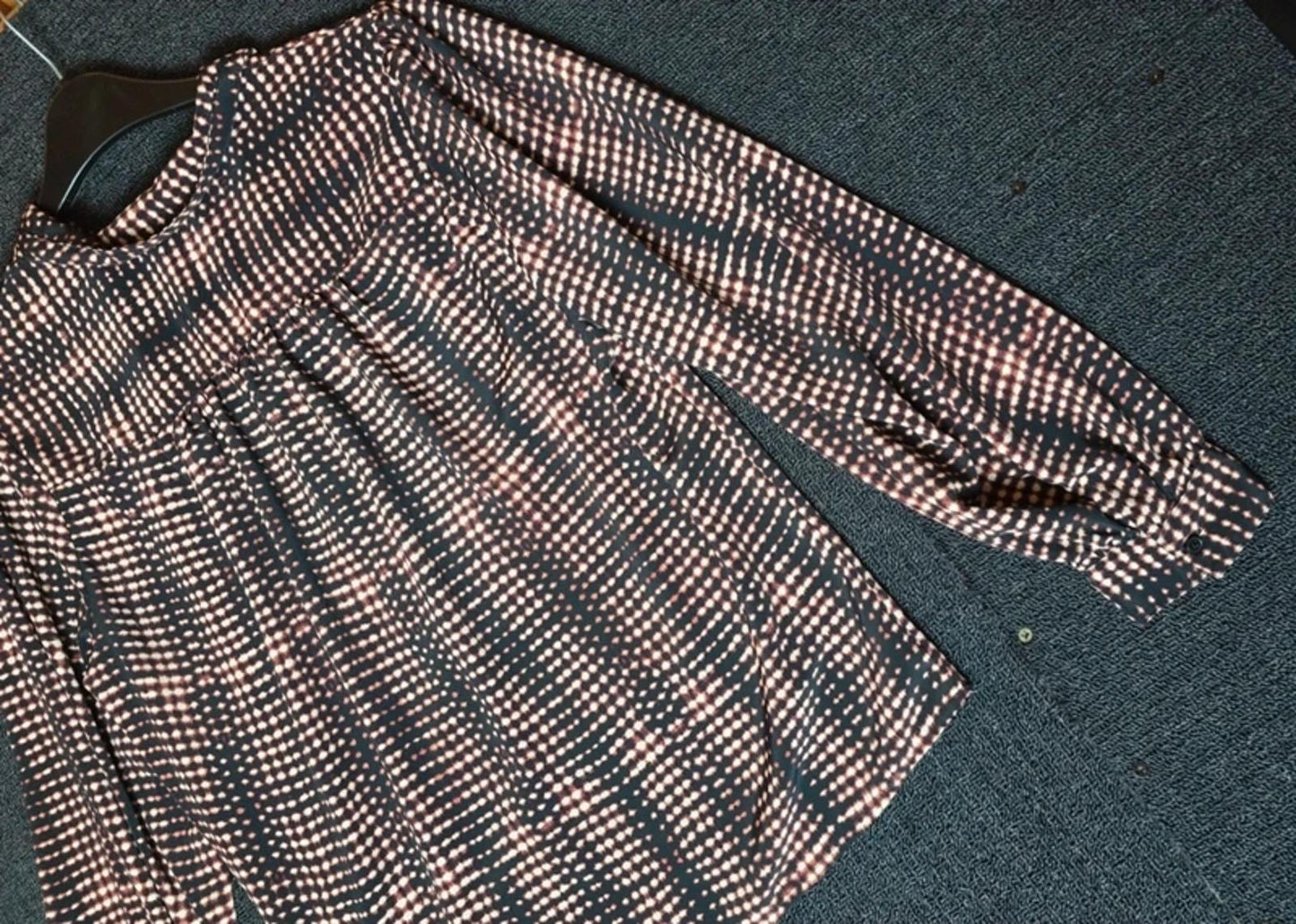 Per Una black, burgundy & white oversized patterned blouse size 10