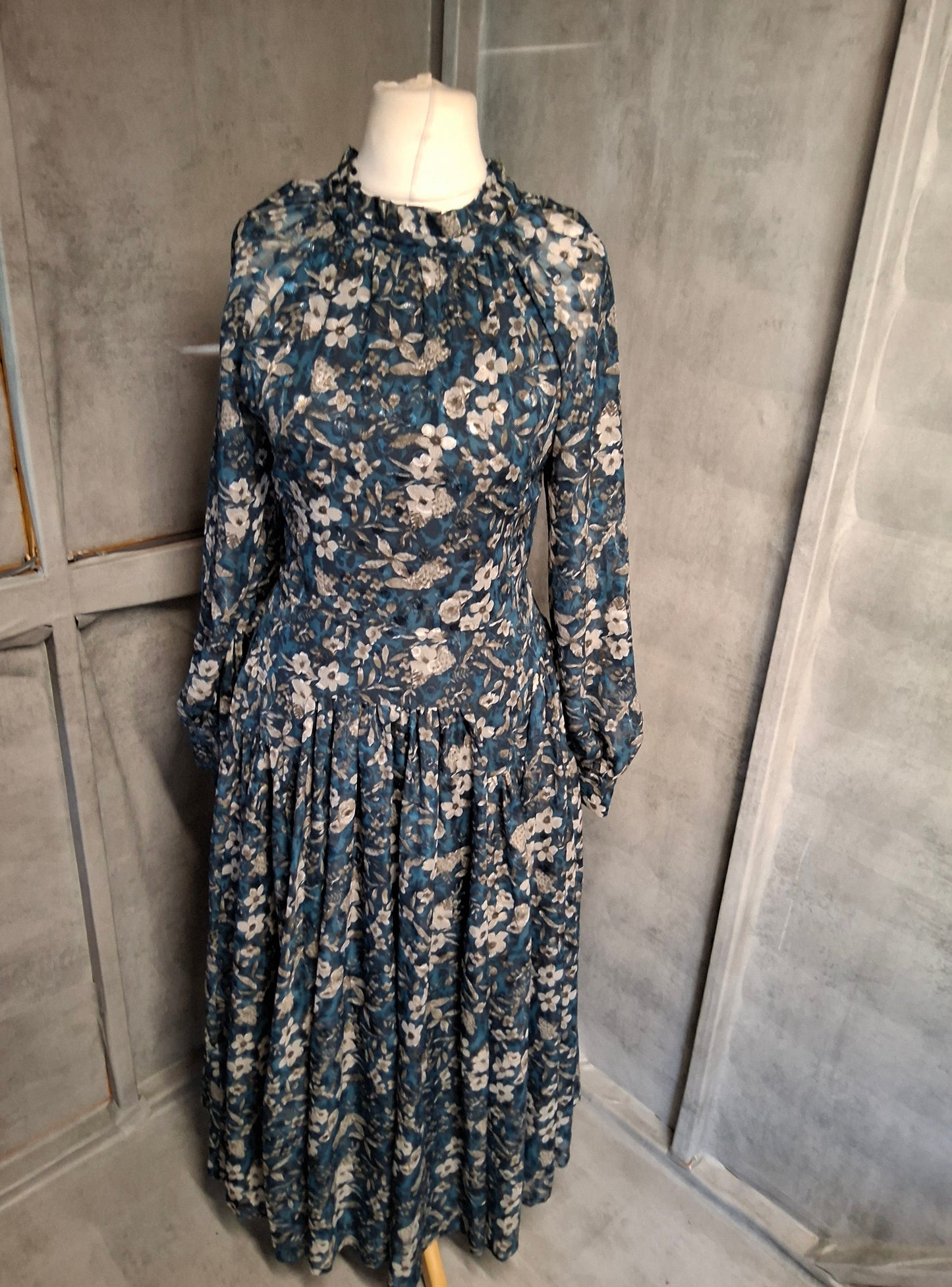 Coast Blue Floral Maxi Dress ā Size 10 ā Long Sleeve Dress