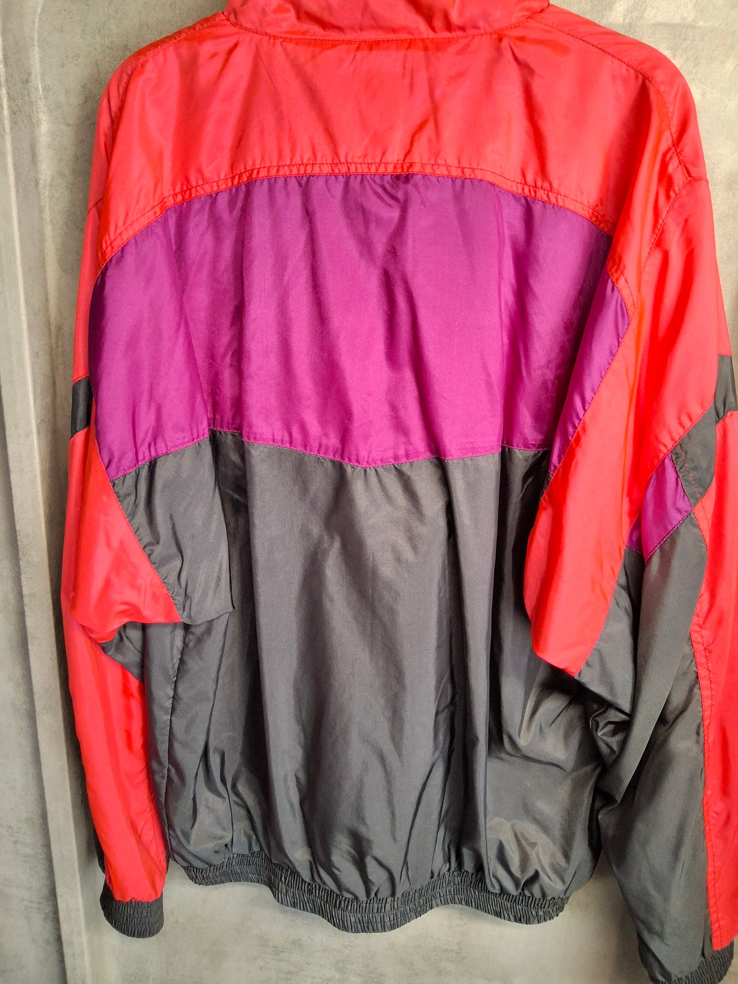 Vintage 90s Nike Windbreaker Jacket – Size M – Pit to Pit 21”