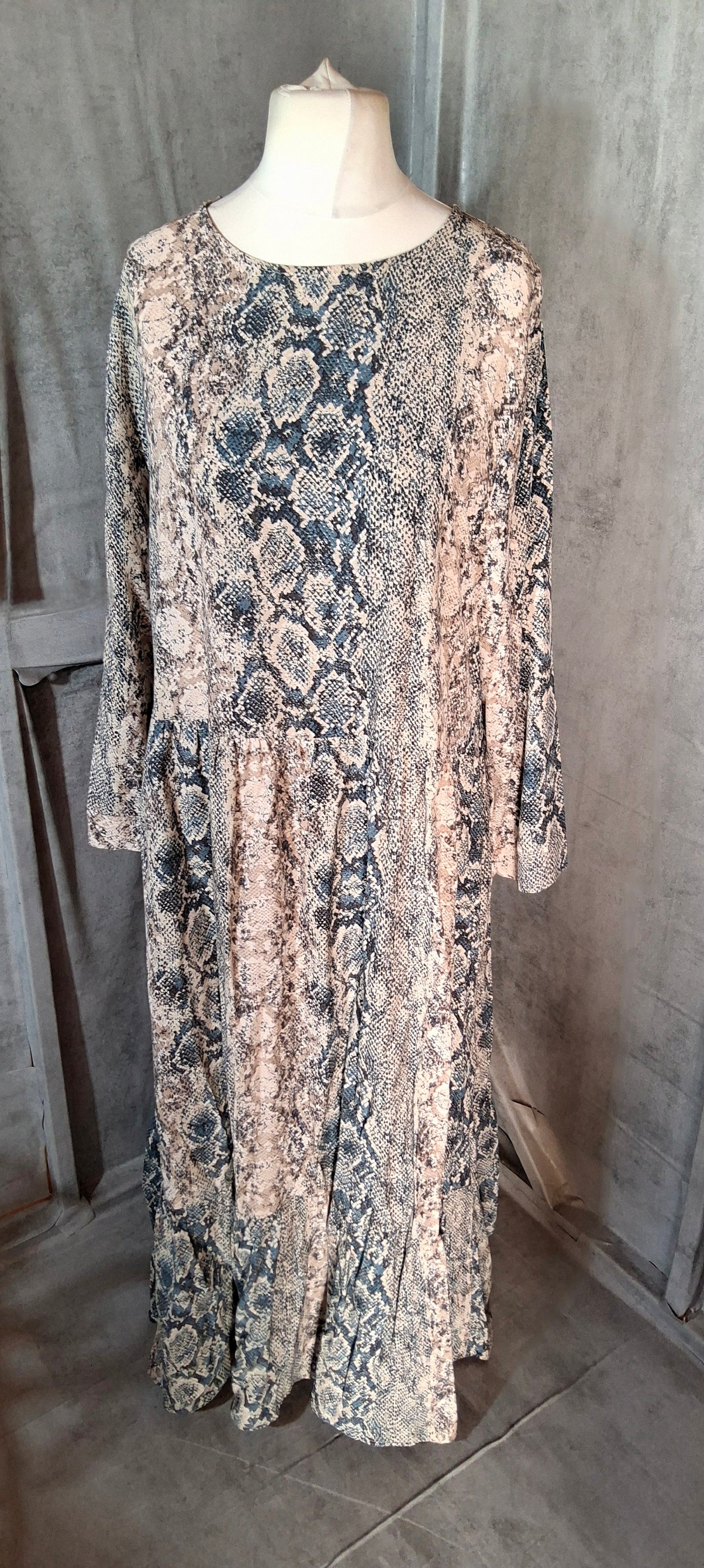 Next Beige & Blue Snakeskin Print Midi/Maxi Dress – Size 16 – 100% Viscose