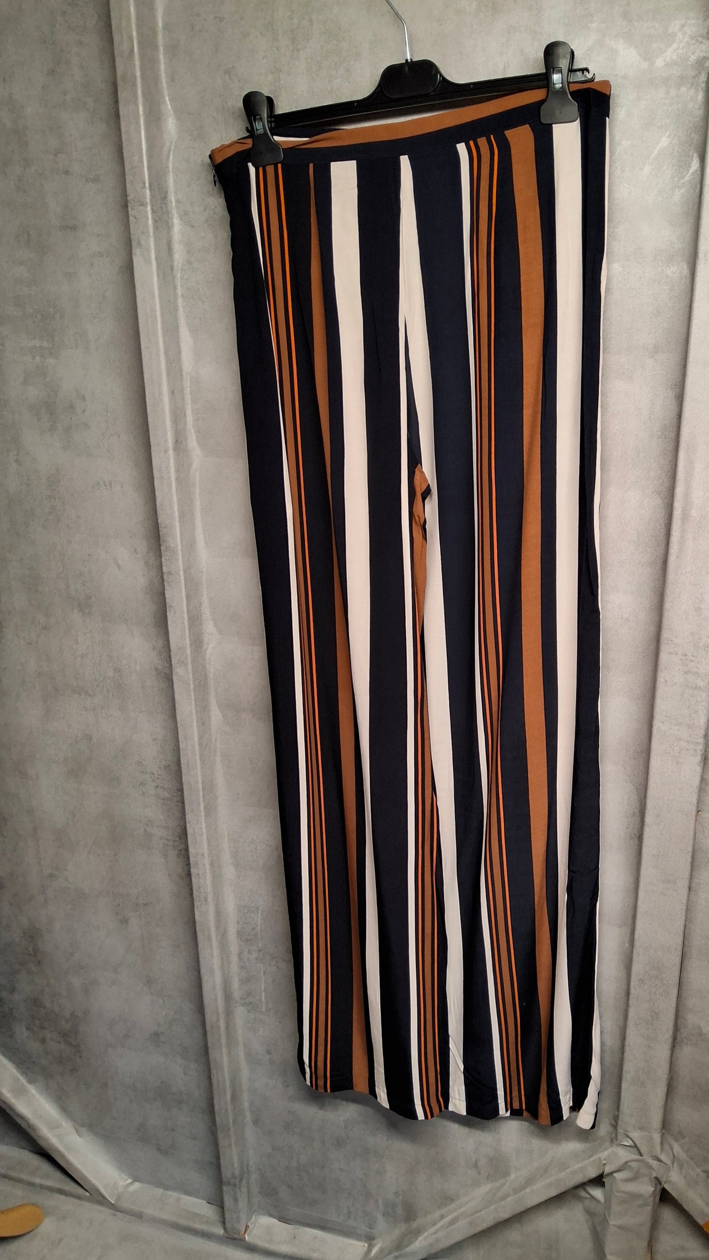 Topshop Striped Wide Leg Trousers | High Waist | 100% Viscose | Size 14