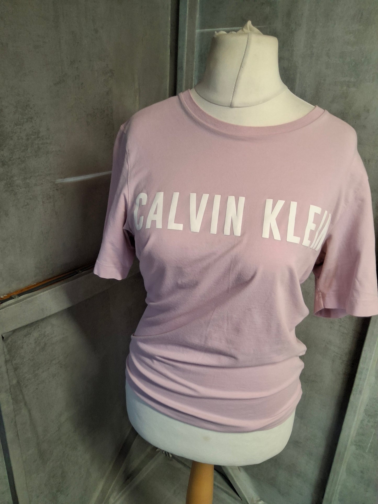 Calvin Klein Performance Pink Logo Tee – Size S (size 8/10)
