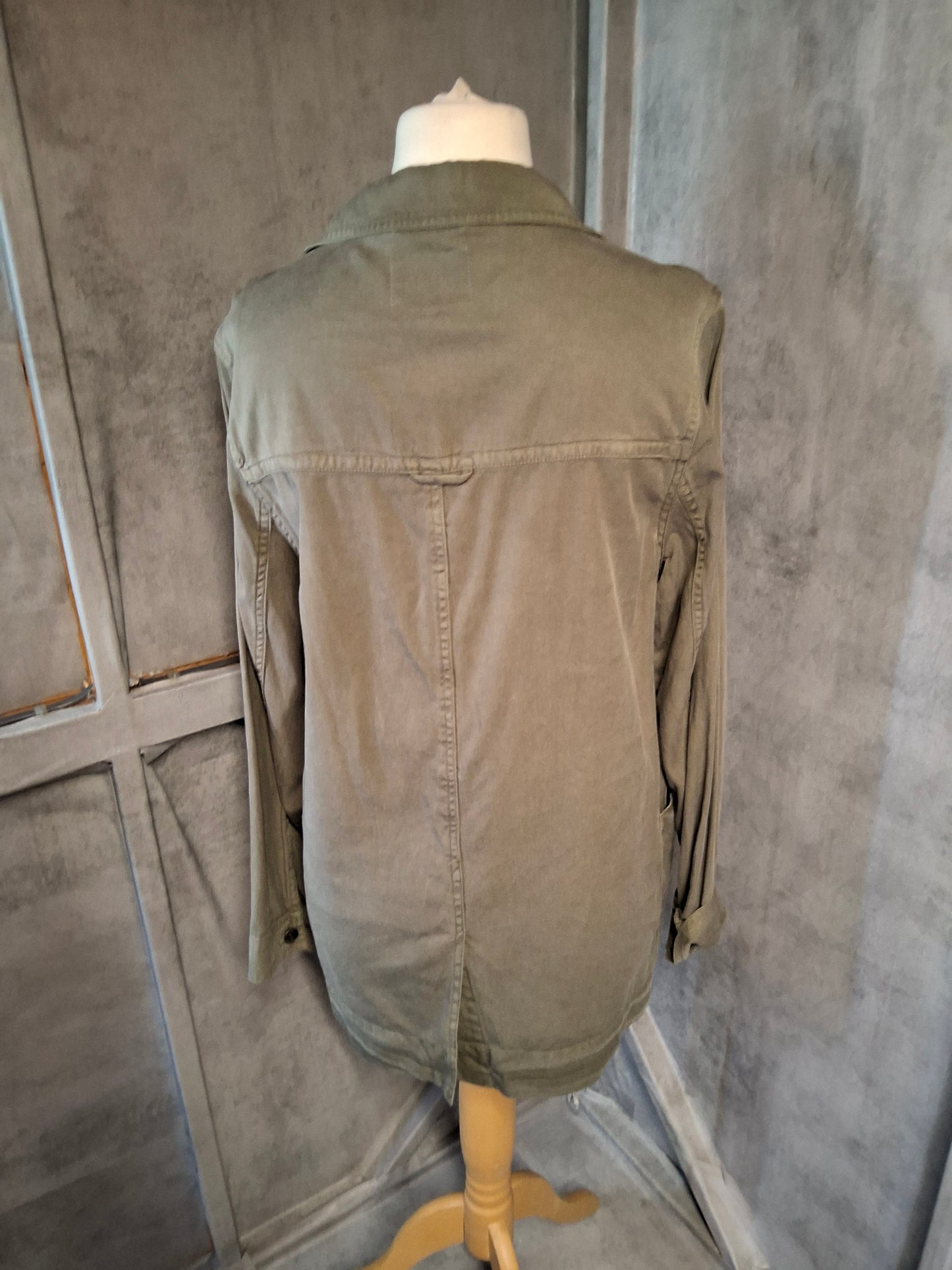 FatFace Khaki Green Lyocell-Cotton Shacket – Size L size 12/14 – Button Front Lightweight Jacket