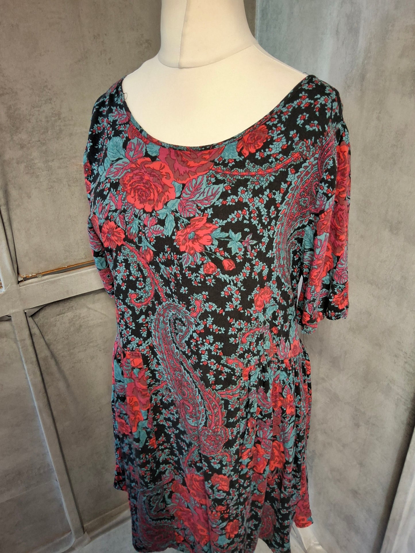 Staring at Stars Paisley Mini Dress – Size 12 Fit, Boho Babe Vibes