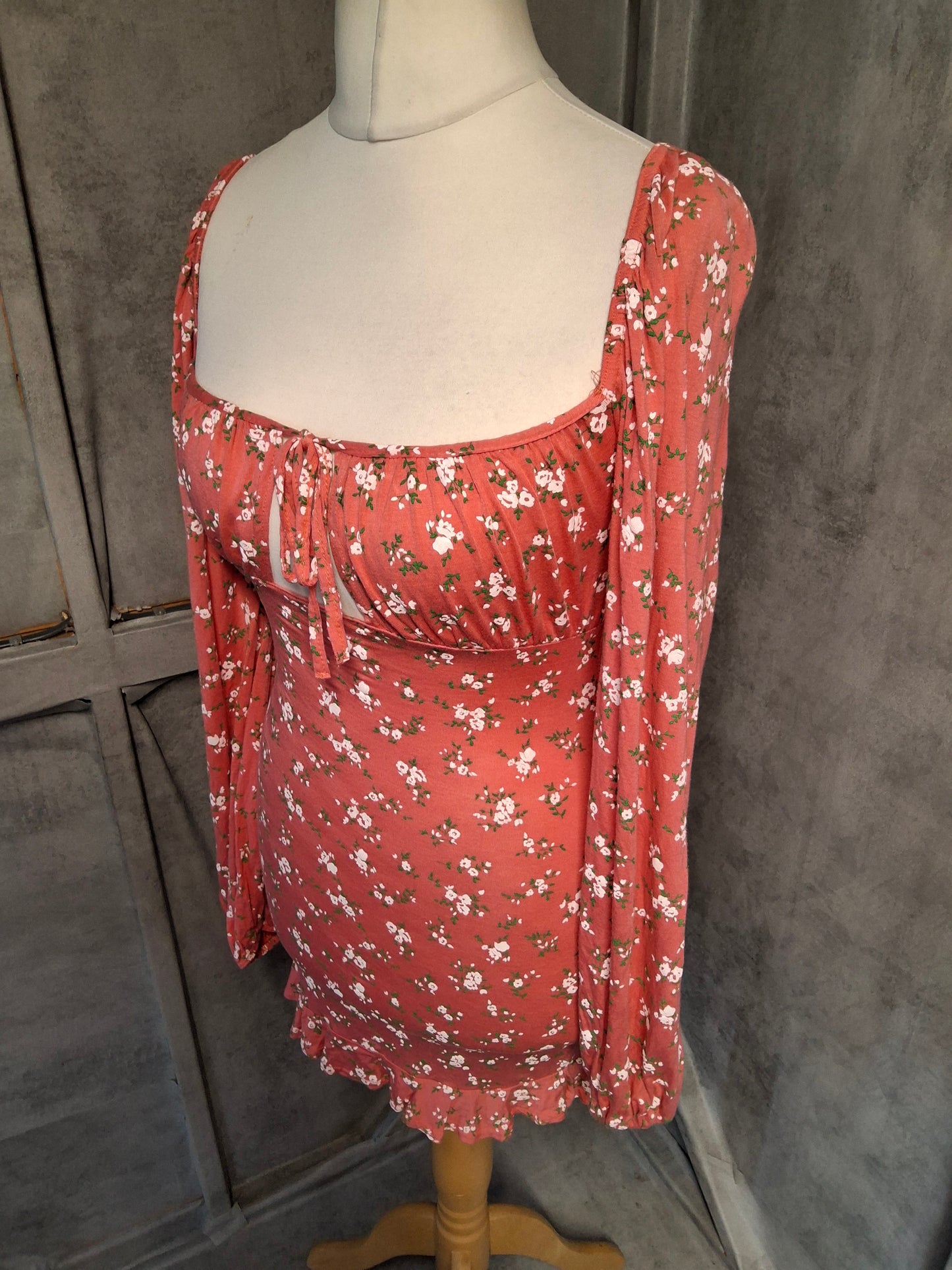 Missguided Pink Floral Milkmaid Mini Dress – Size 4 – NWT