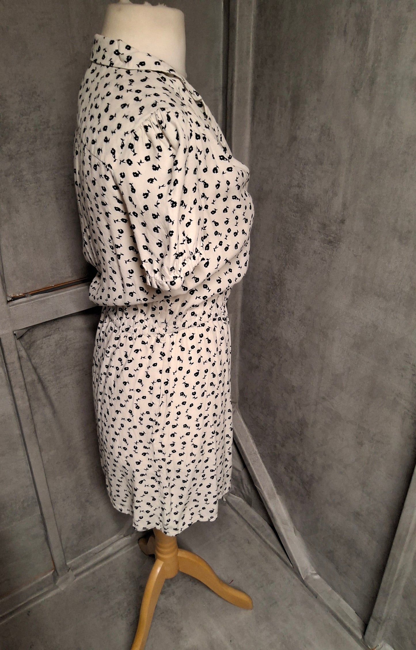 Topshop Floral Mini Shirt Dress – Size 12 – White & Black – 100% Viscose