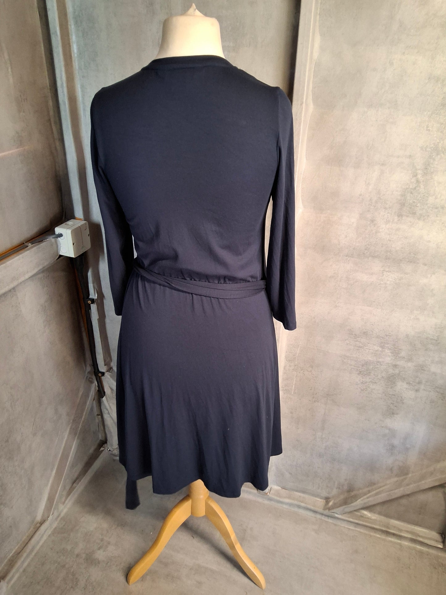 Mauvette Navy Wrap Bodycon Midi Dress β Size 10 β Viscose Chic