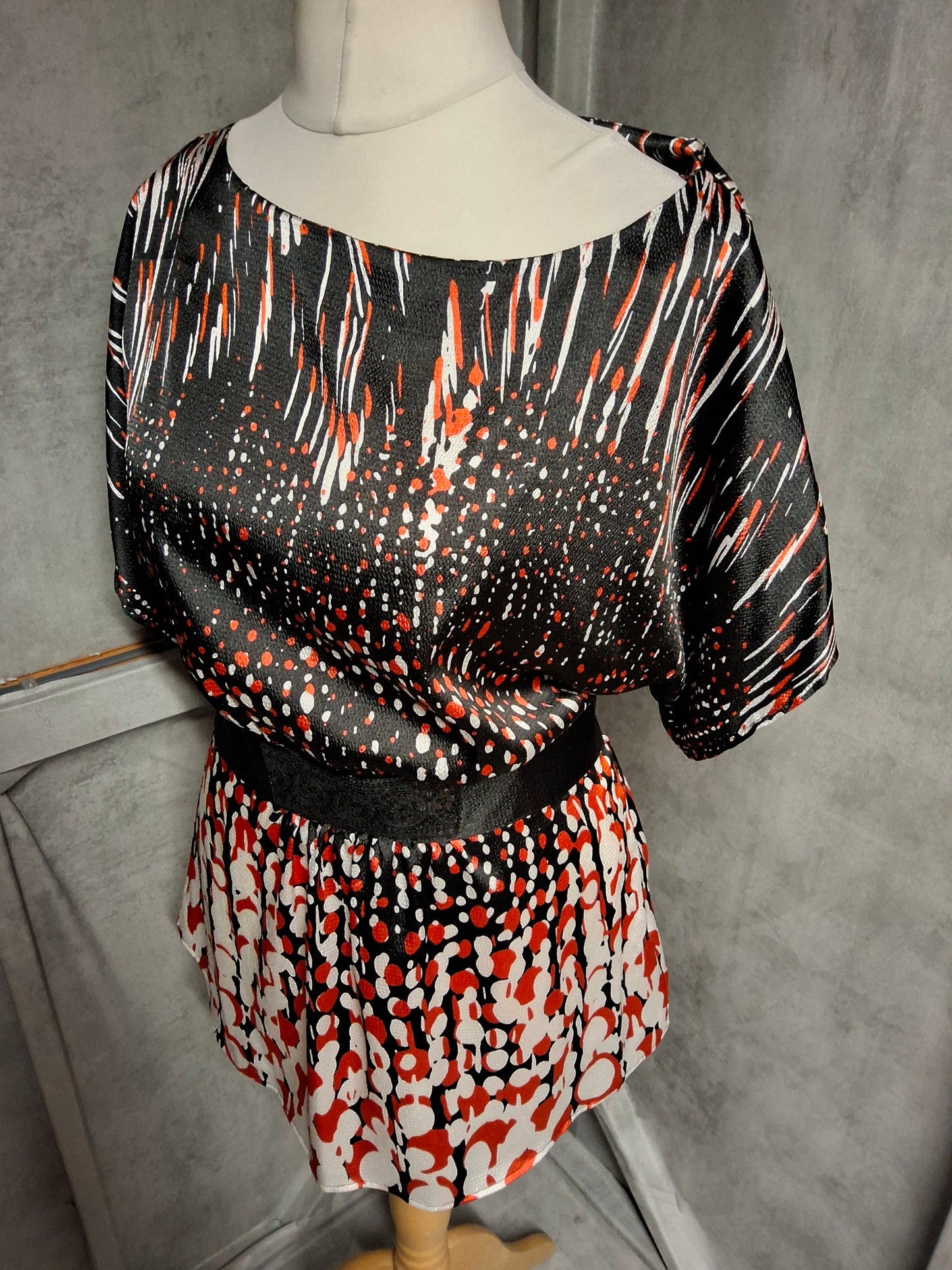 Monsoon Black, Red & White Silky Belted Top – Size 16 – Evening Occasion Wear