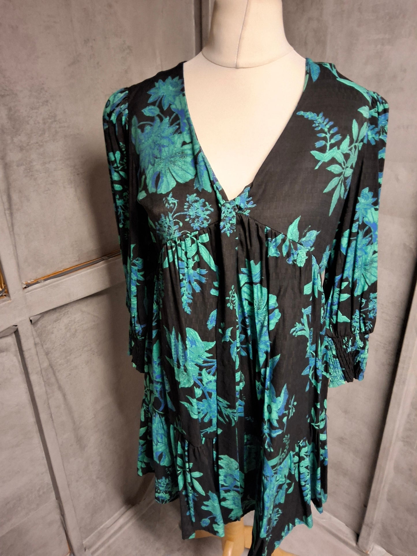 Next Black & Green Floral Fit & Flare Dress – Size 12 Tall – NWT