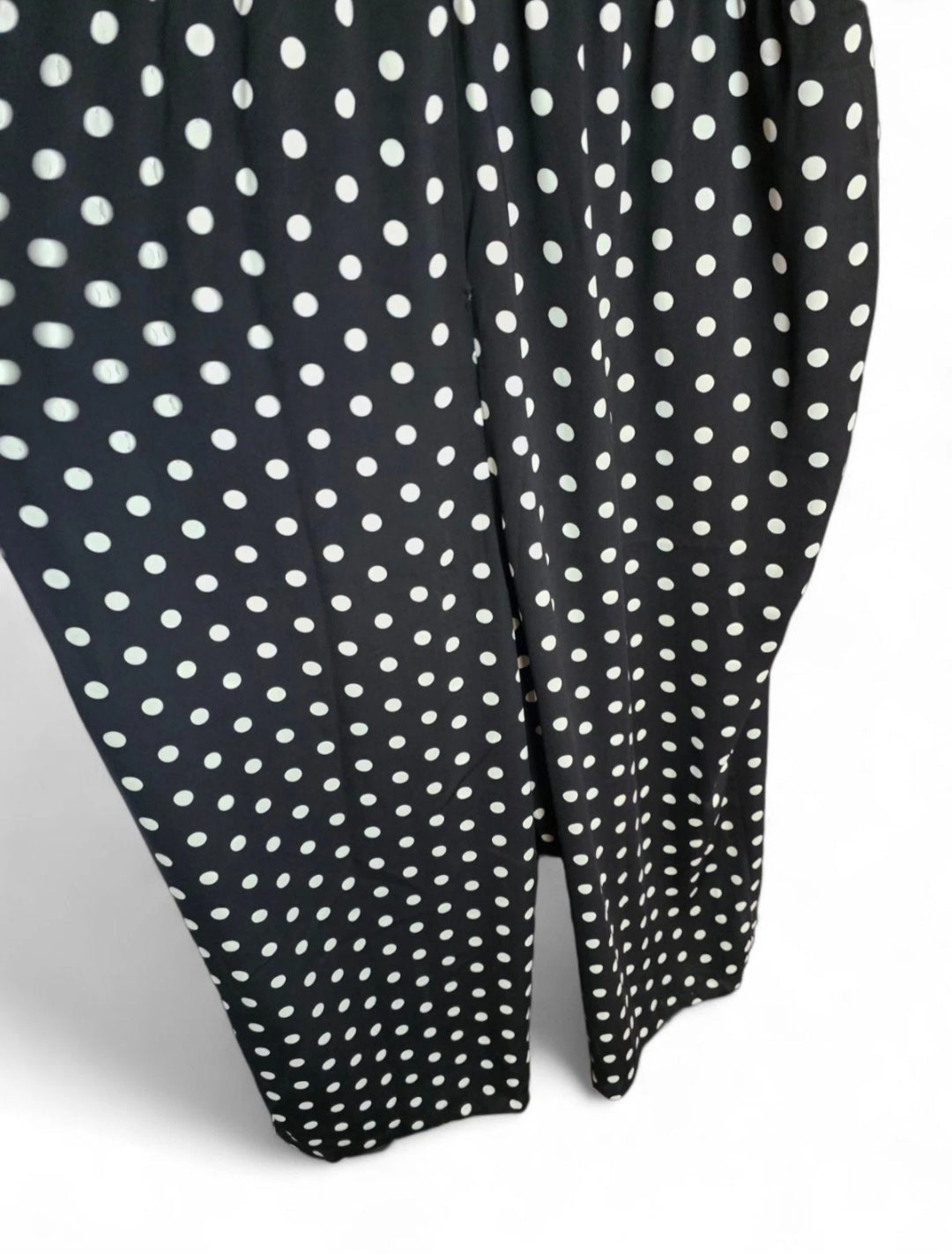 Wallis Black & White Polka Dot Jumpsuit – UK 26, V-Neck, Flutter Sleeves, Wide Leg, Tie Detail