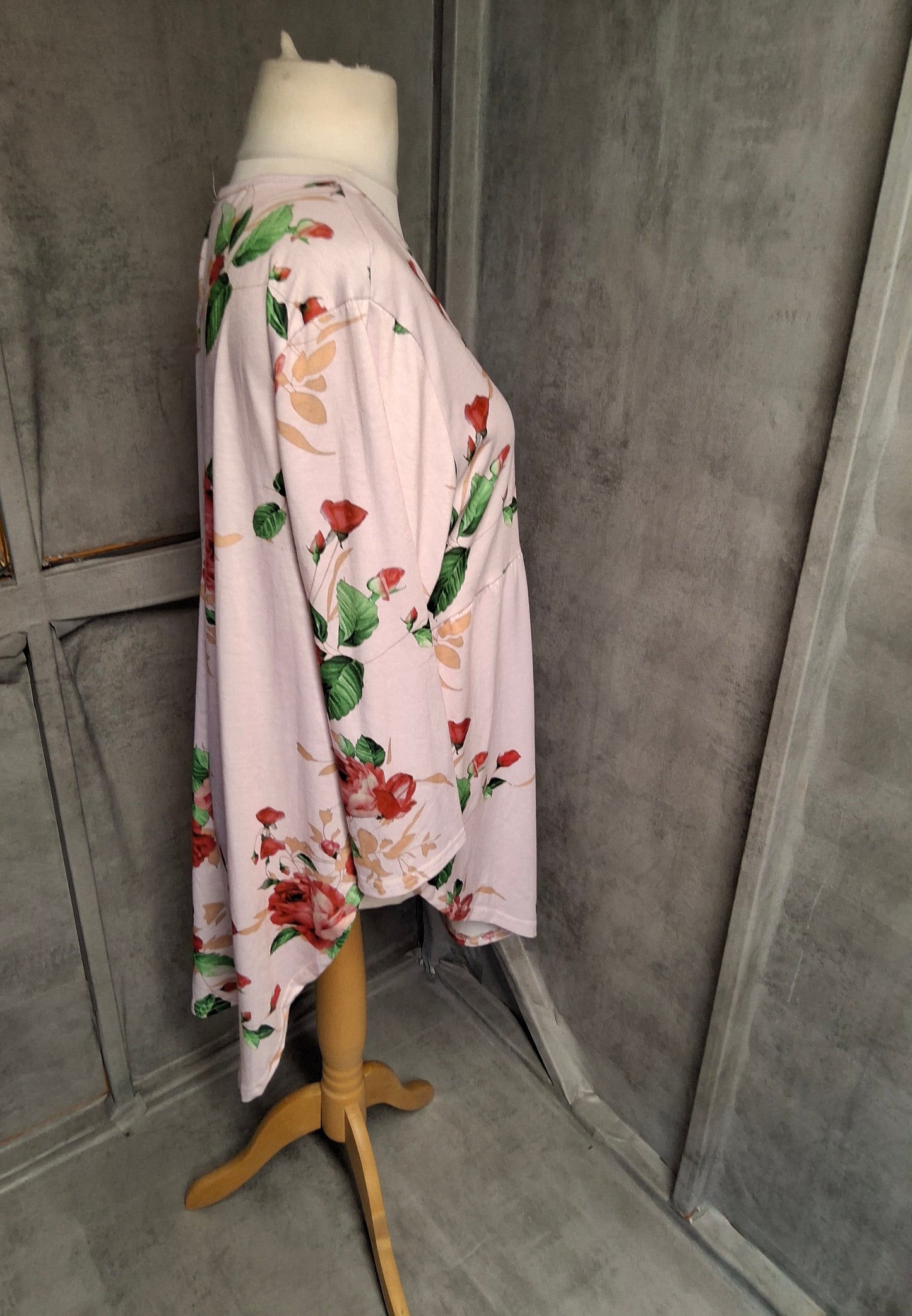 Pink Rose Floral Longline Top β Size XL (UK size 14/16) β Stretchy & Comfy