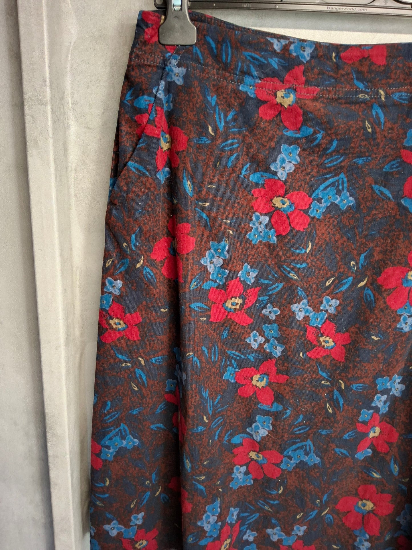 Seasalt Cornwall Red & Blue Floral Midi Skirt – Size 12 – 100% Cotton