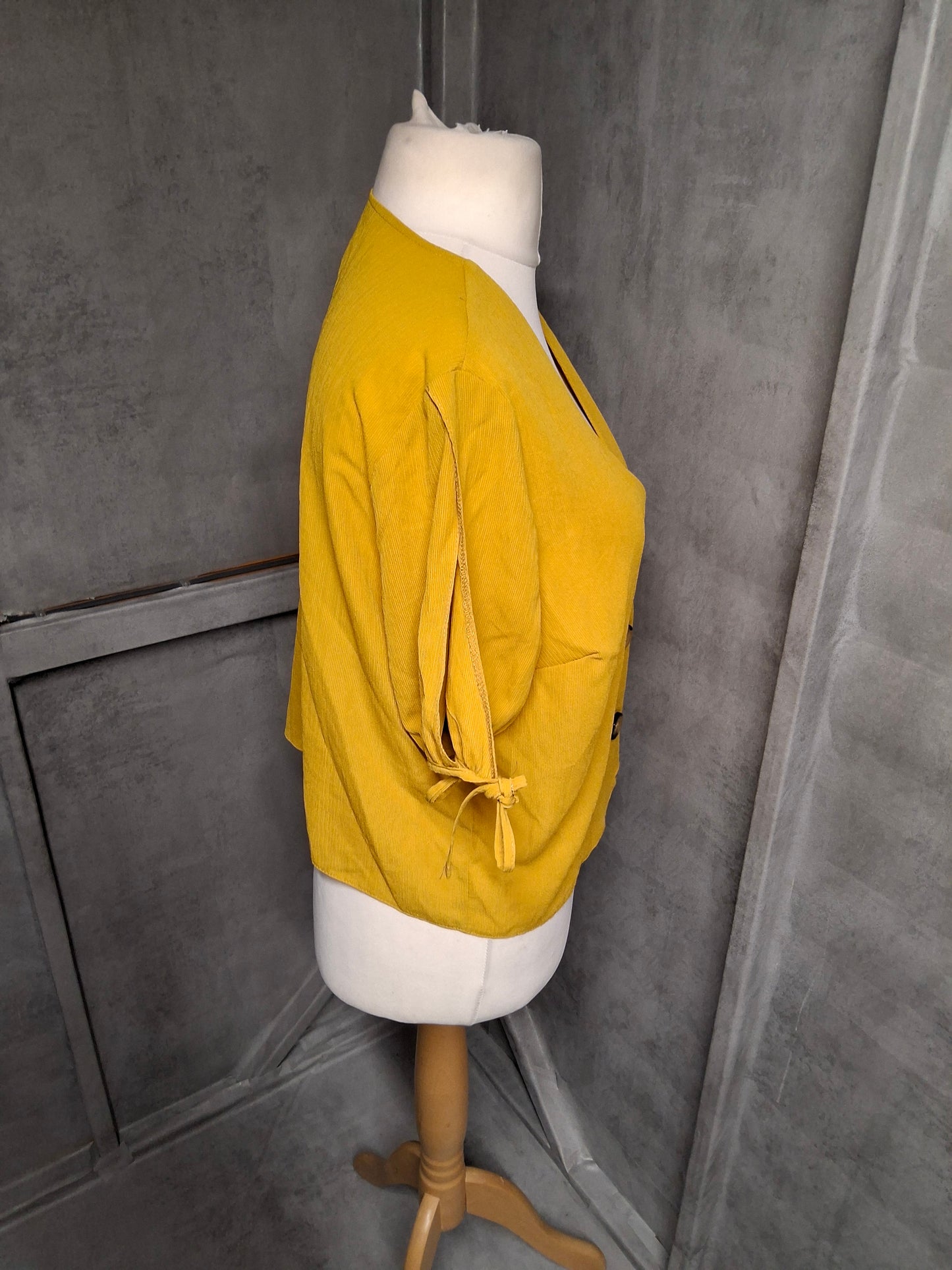 George Mustard Tie-Sleeve Button Top – Size 14 – Sunshine in Shirt Form 🌼 (NWT)