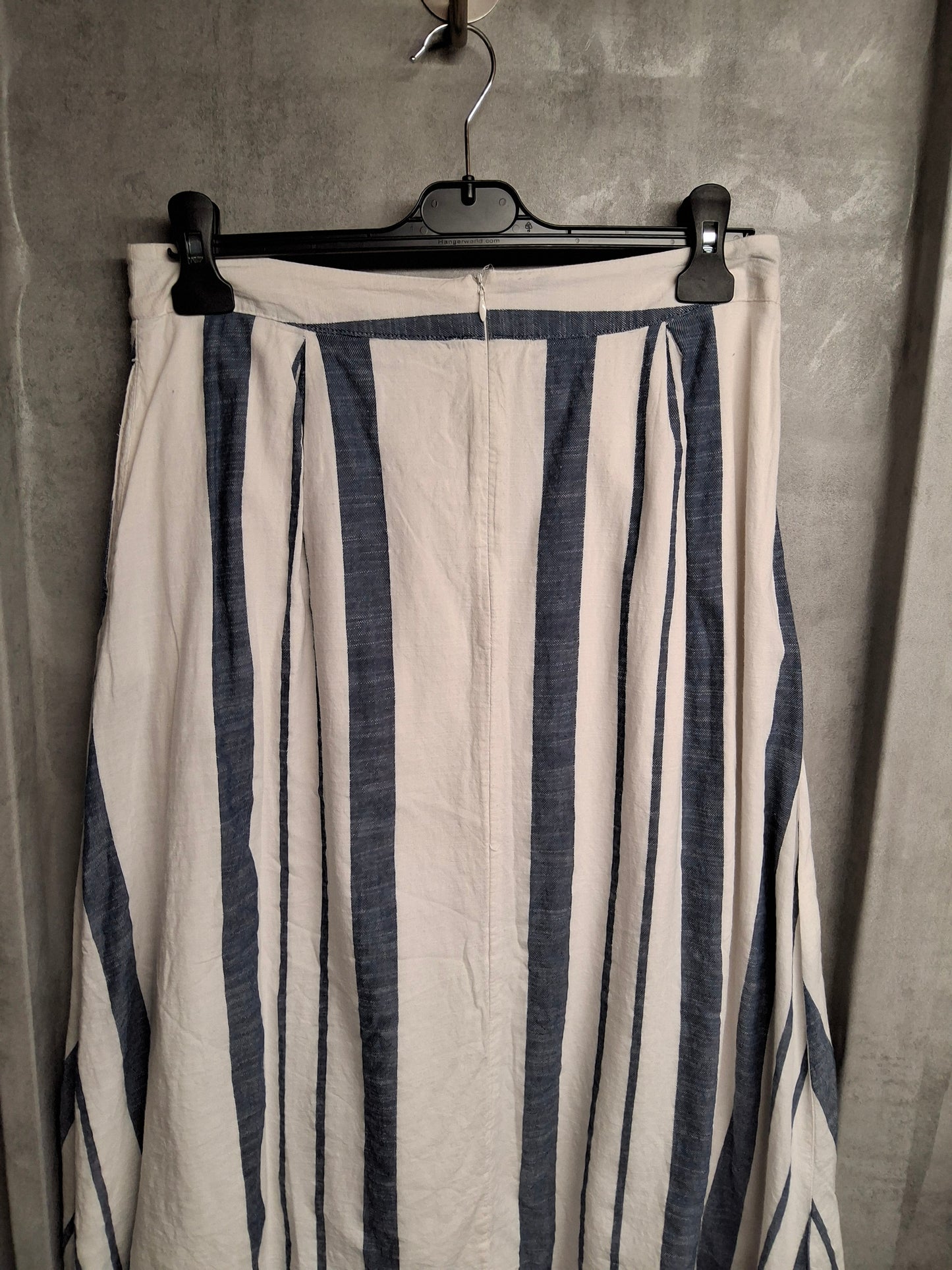 F&F White & Blue Striped Cotton Midi Skirt – Size 12 – Flared Fit with Pockets – Summer Style