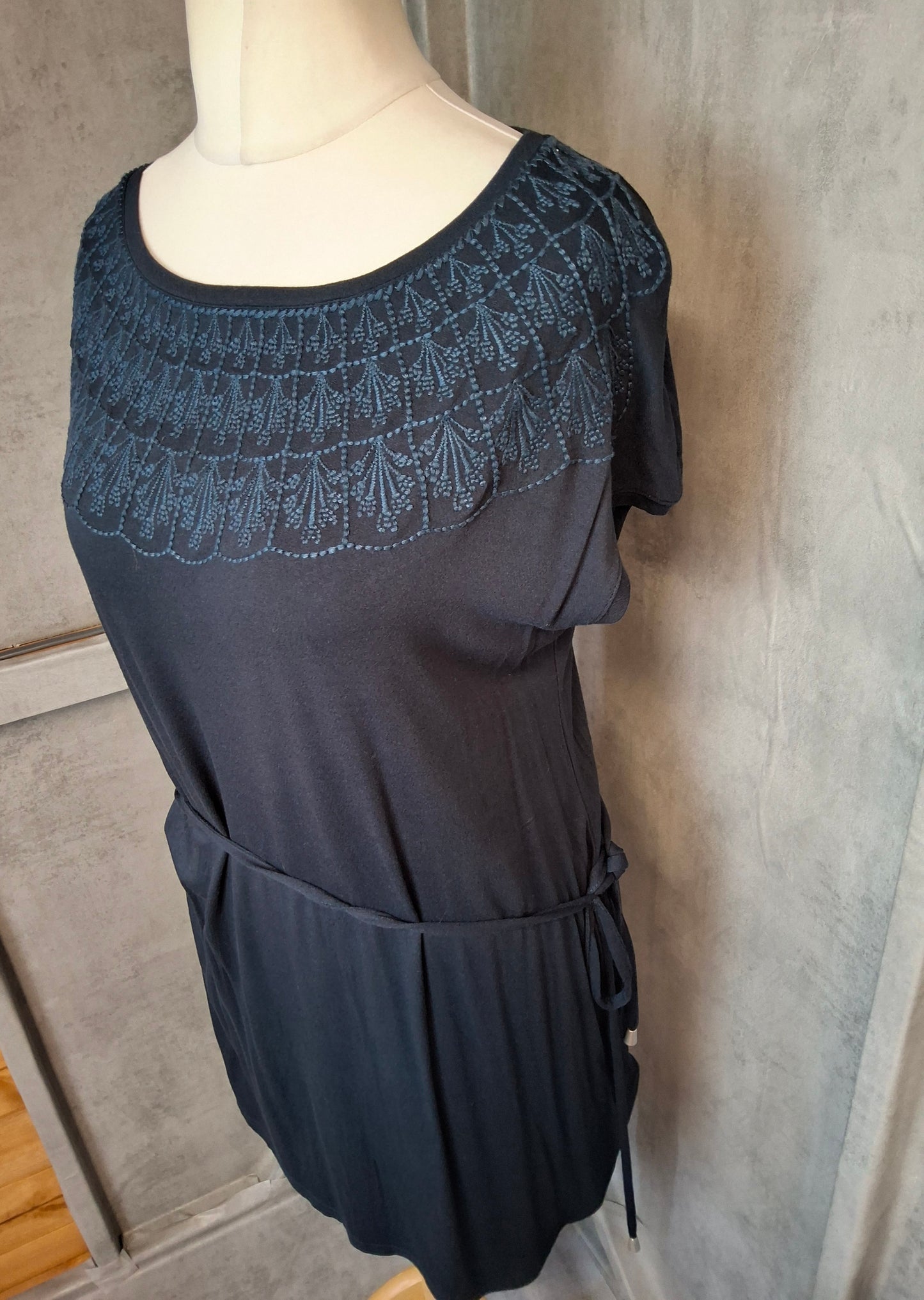 M&S Navy Embroidered Belted Longline Tee / Mini Dress – Size 12