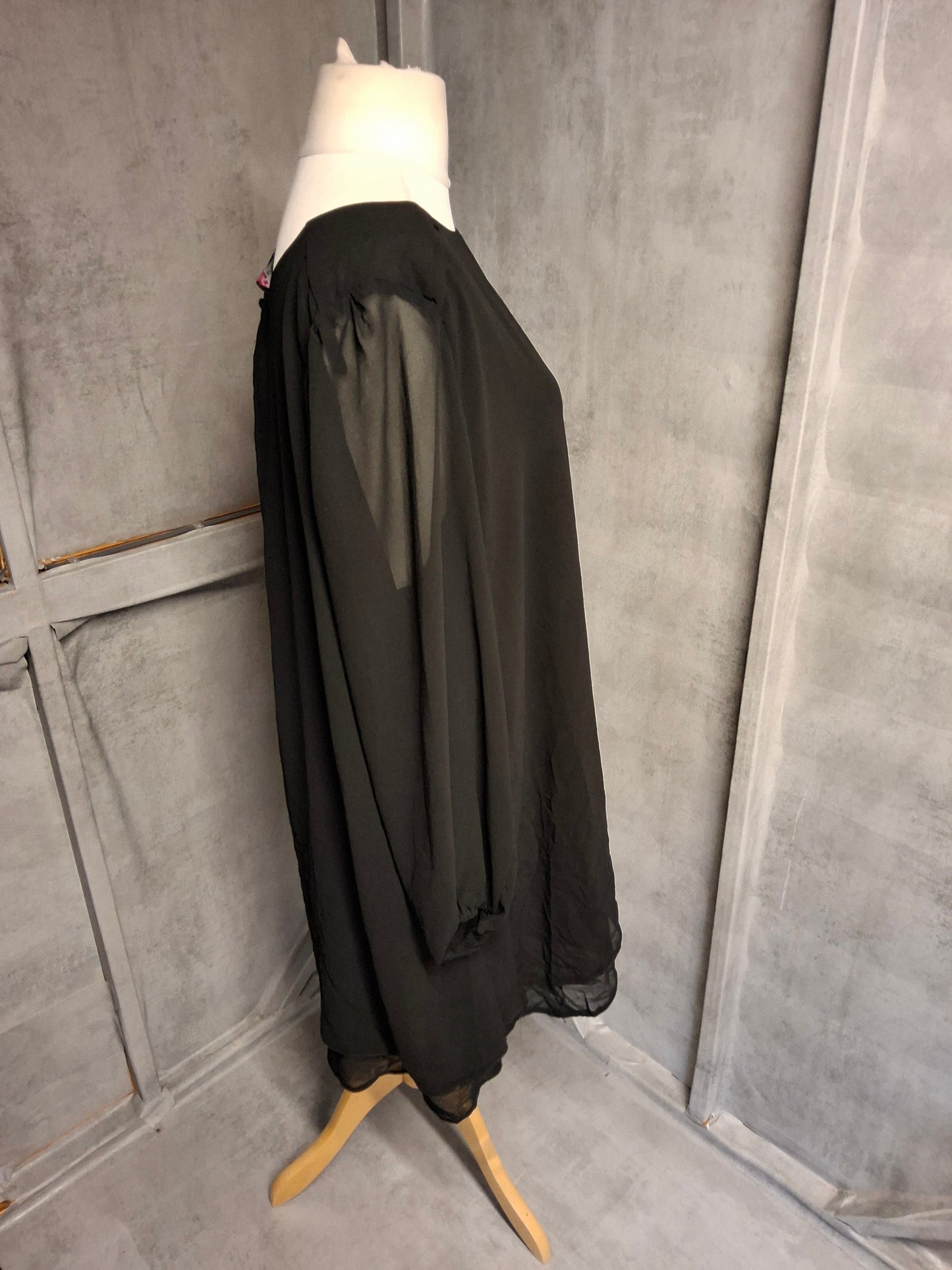 Yours Black Sheer Sleeve Layered Dress β Size 22 β Knee Length Chic