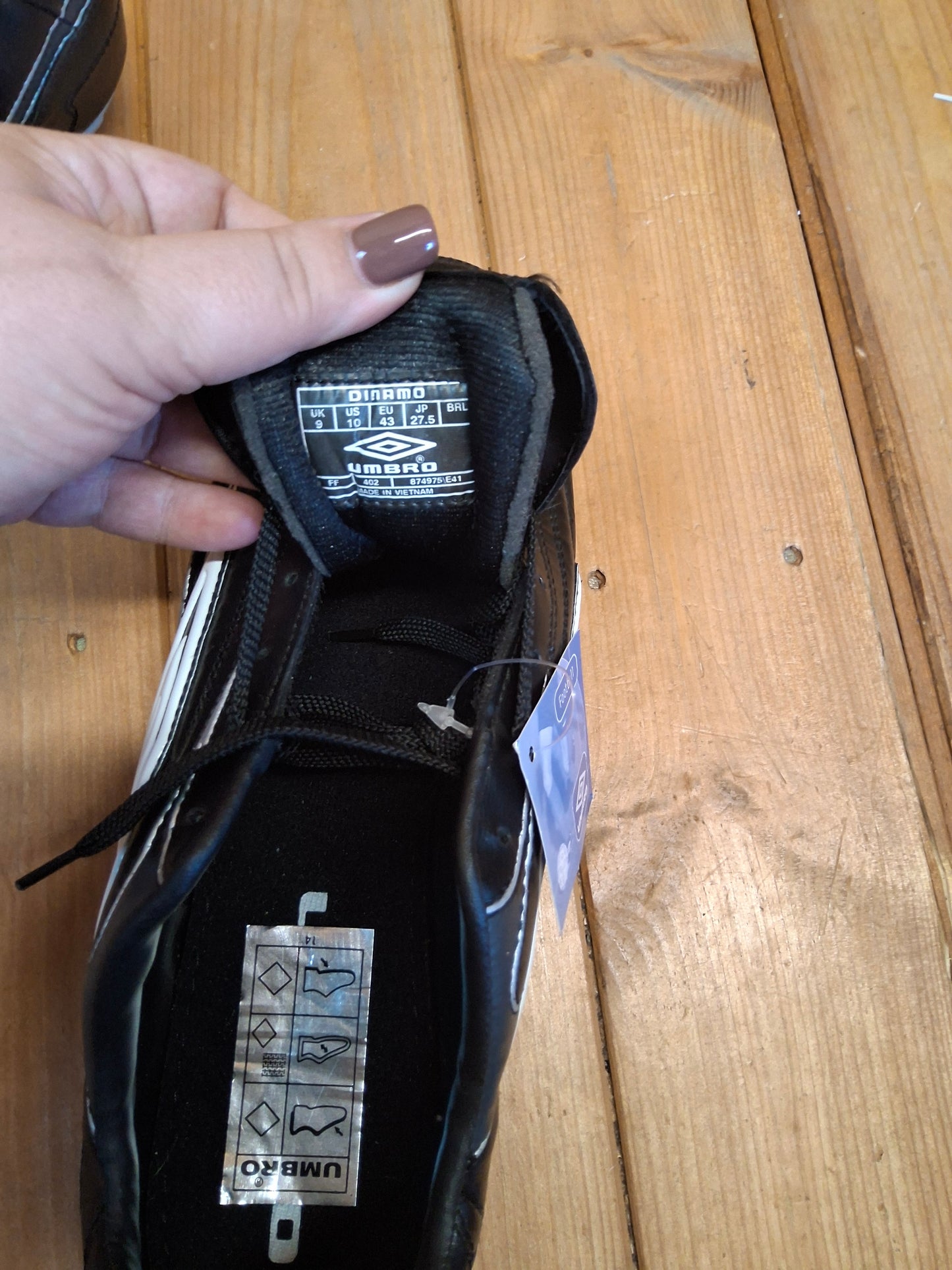 Umbro Men’s Black Football Boots – UK 9 – New with Tags