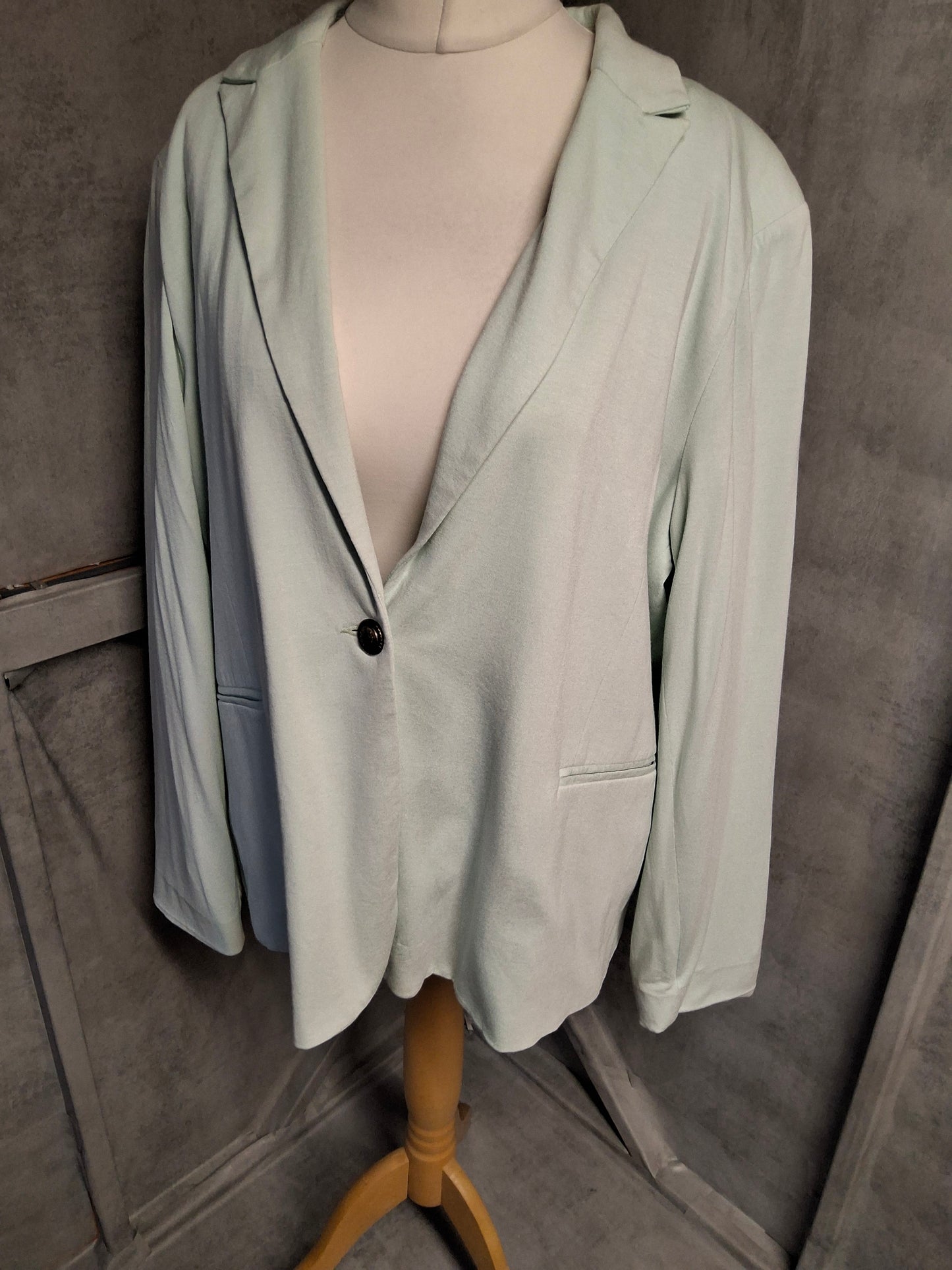 Matalan Mint Green Blazer – Size 20 – Fresh & Flowy