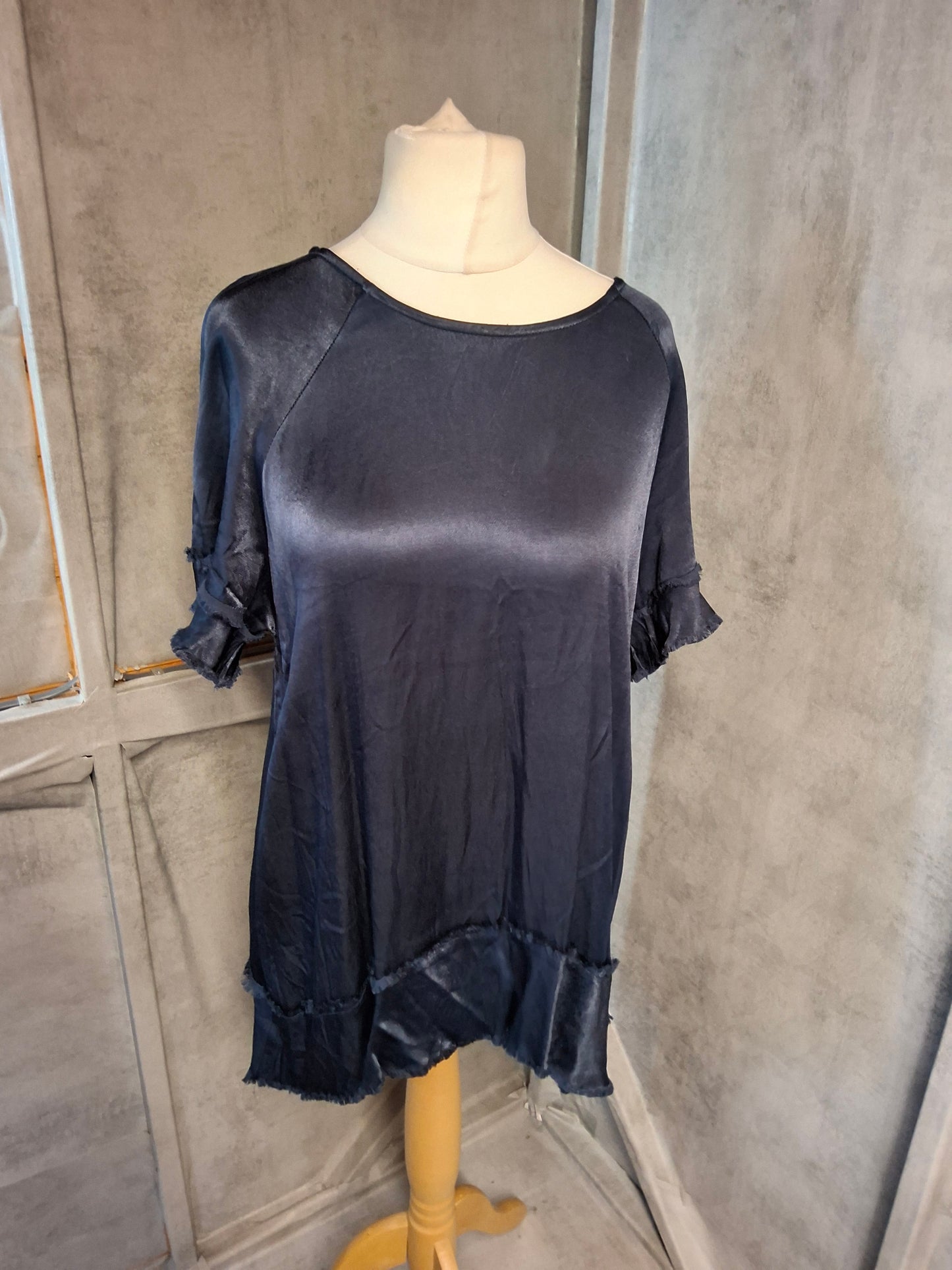 Milla Navy Silky-Look Frill Sleeve Top – Size L (12/14) – Floaty & Effortlessly Elegant