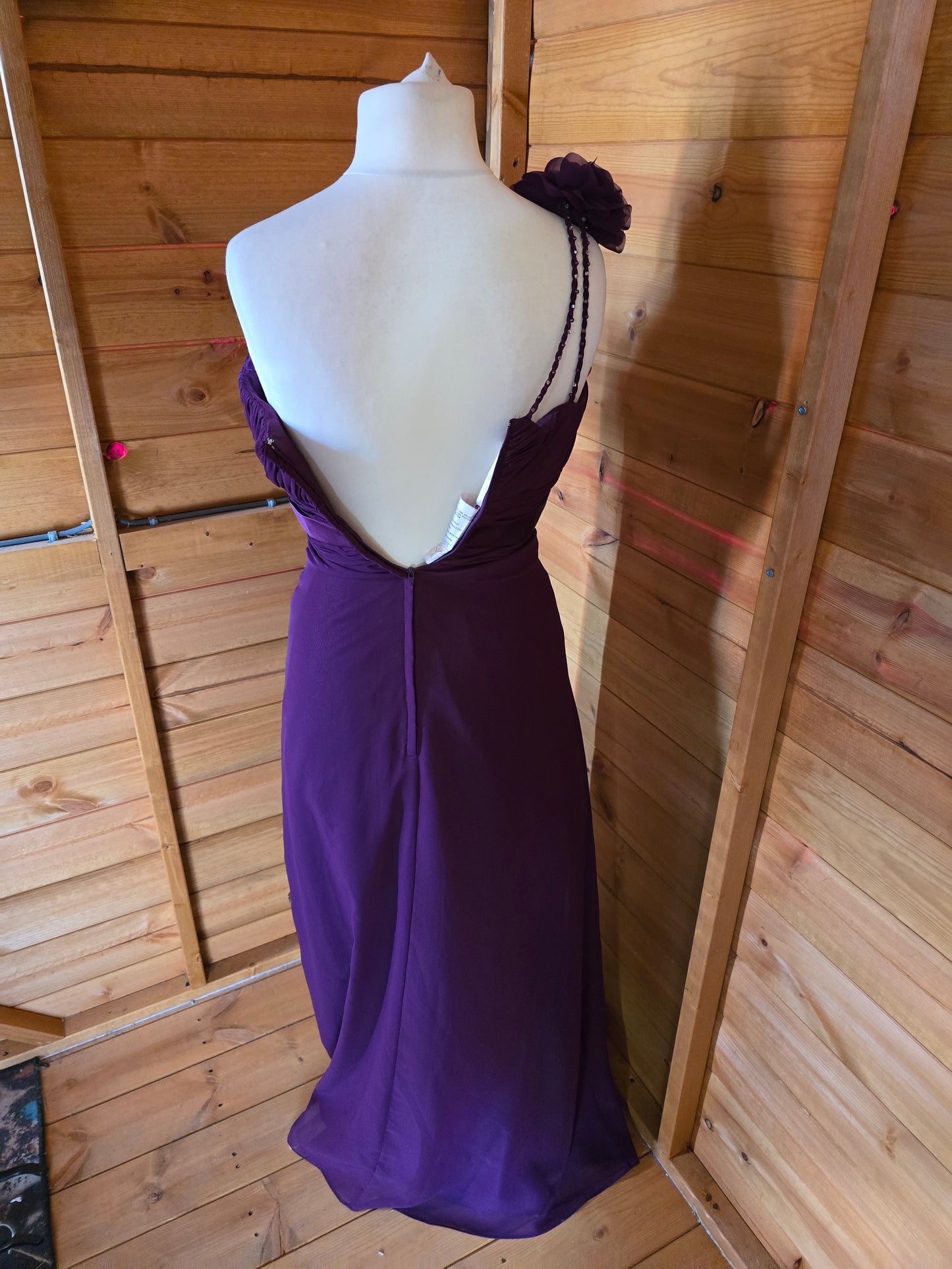 Hilary Morgan One-Shoulder Plum Formal Dress – Size 10