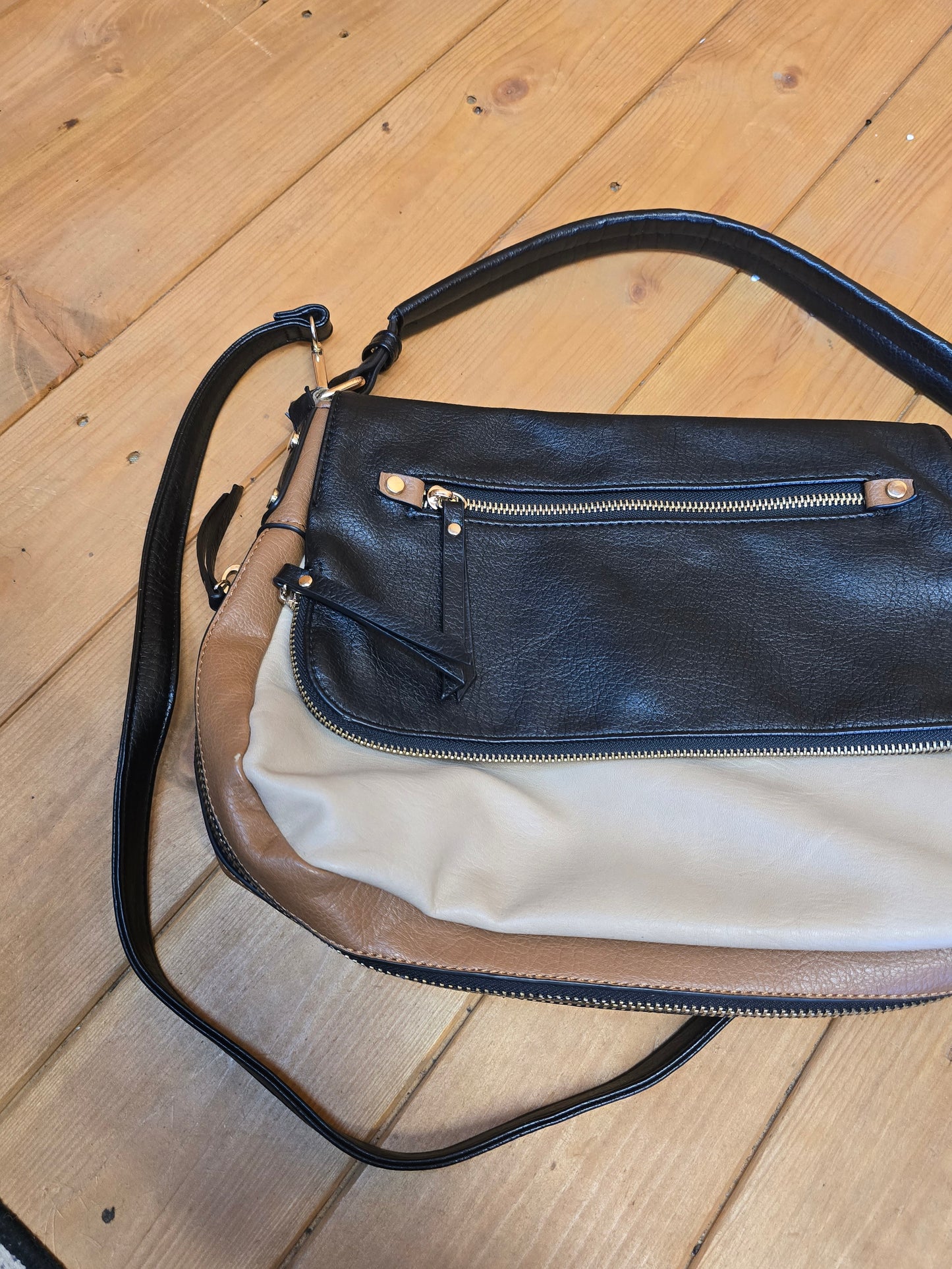 Oasis Black, Brown & Cream Faux Leather Shoulder Bag | Adjustable Strap | Expandable Zip | 36cm x 26cm