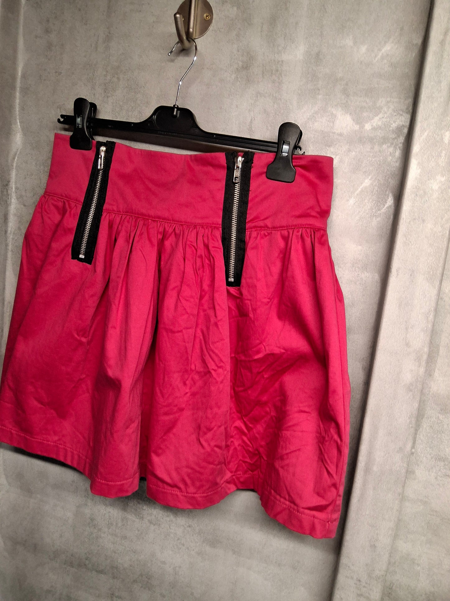 Y2K Primark Bright Pink Flared Mini Skirt ā Size 12