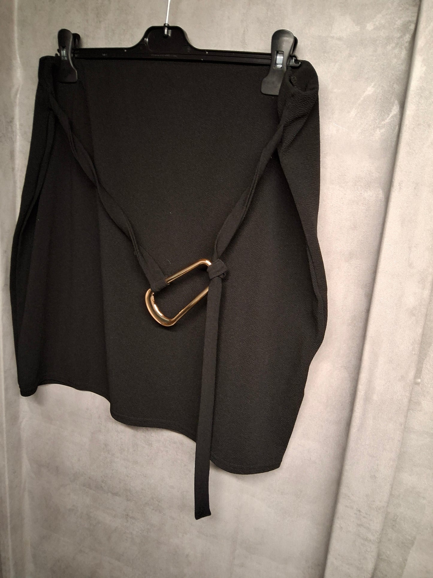 Boohoo Black Bodycon Wrap Skirt | Gold Buckle | Size 18 Curve Style