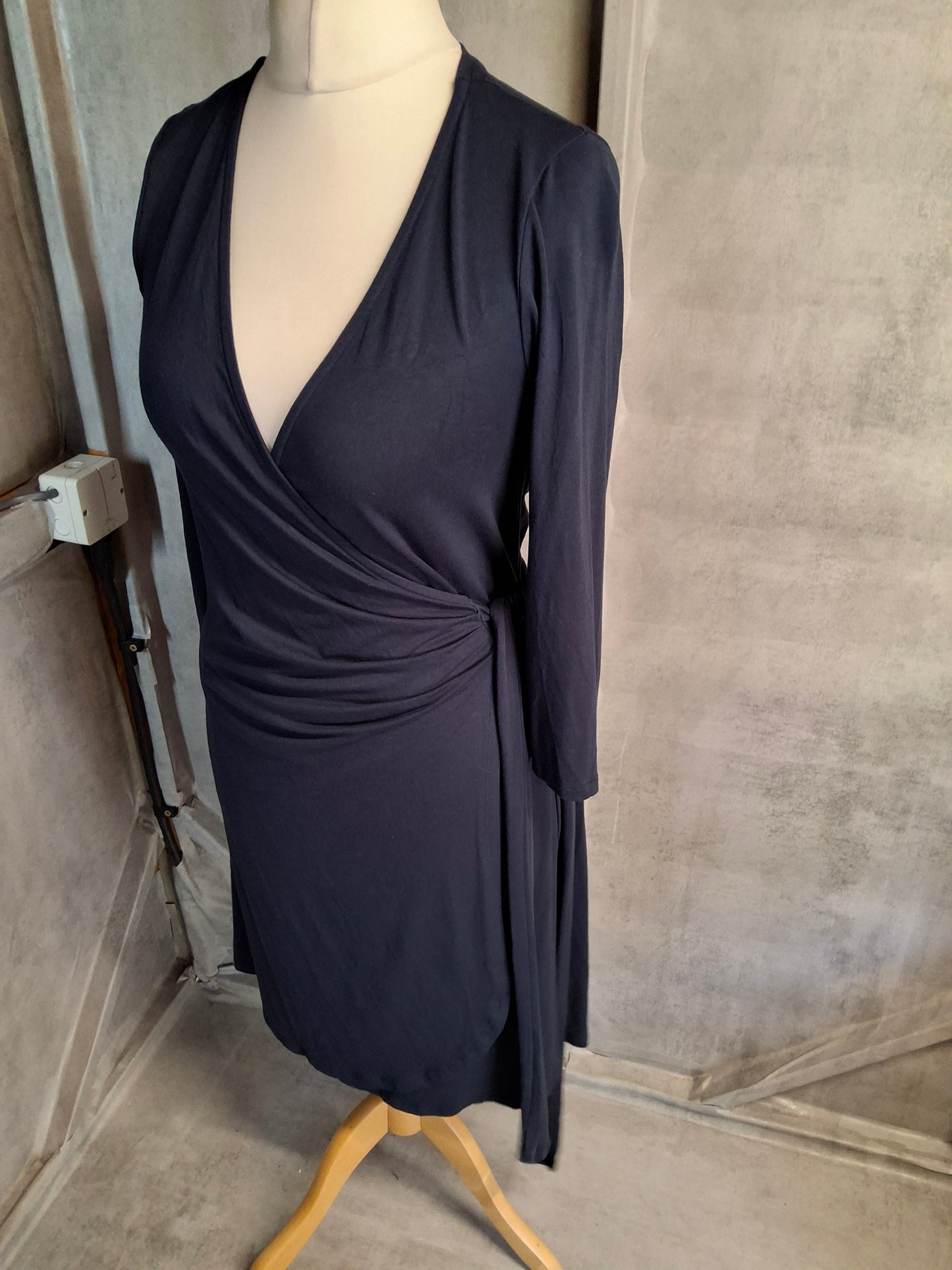 Mauvette Navy Wrap Bodycon Midi Dress β Size 10 β Viscose Chic