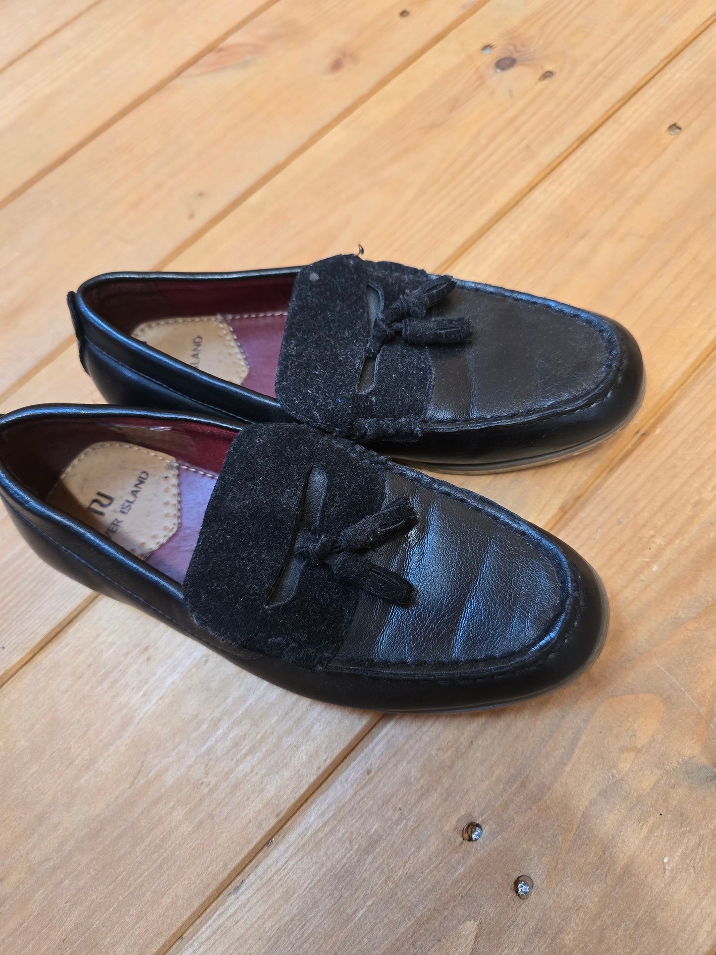 River Island Girls Black Slip-On School Shoes Size 12 – Tassel Detail, Minor Marks on Sole