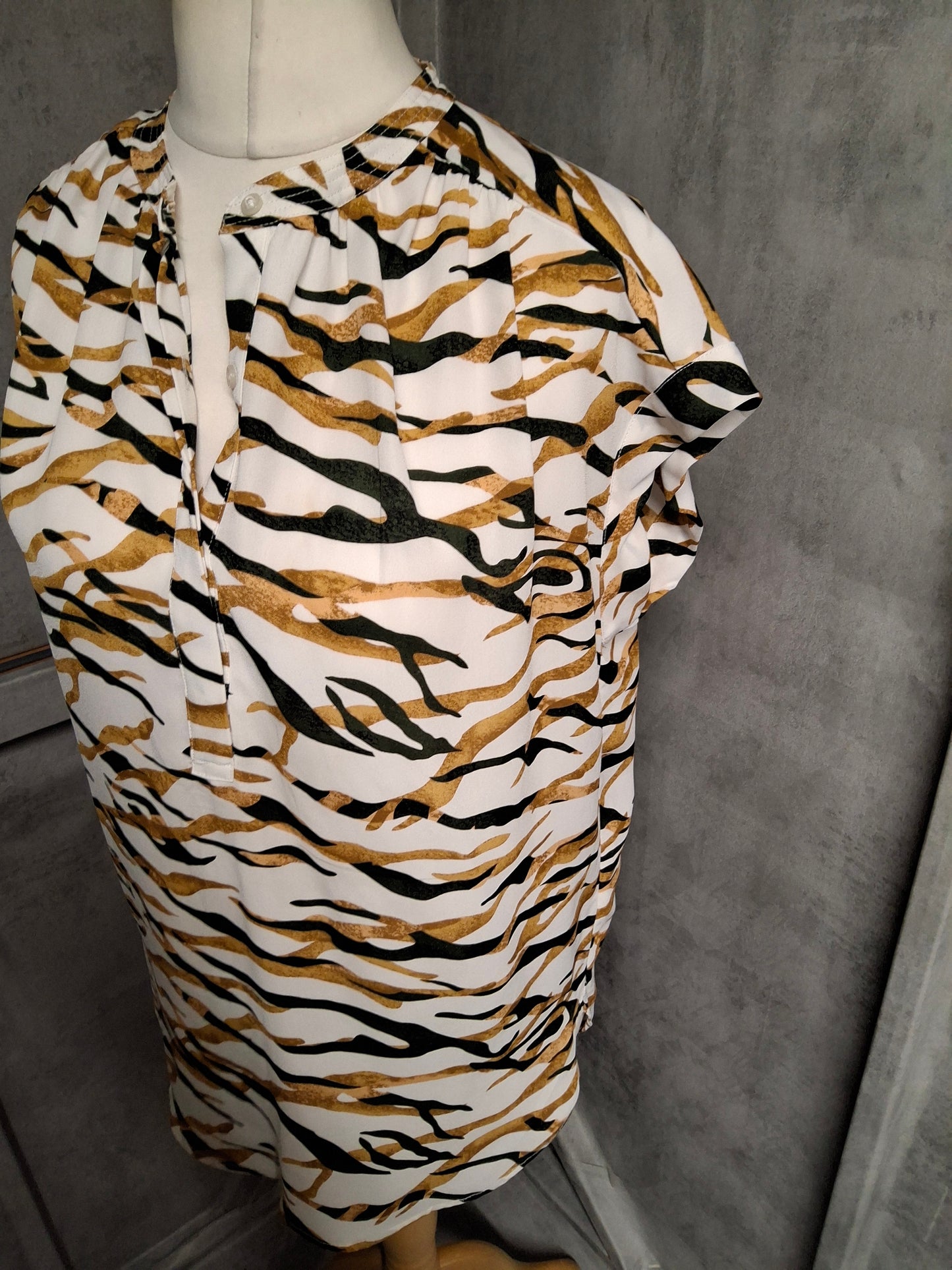 Hilary Radley Animal Print Blouse – Size S (UK size 8–10)