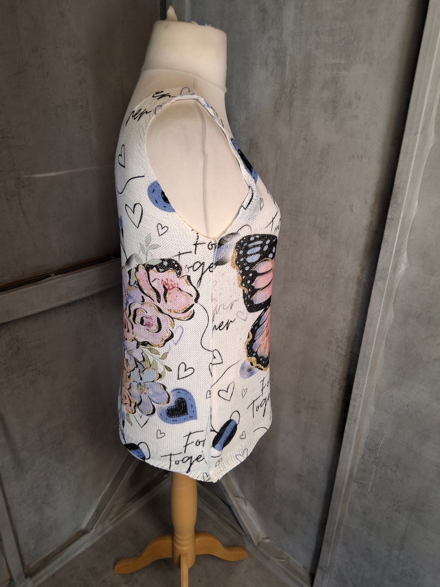 Made in Italy Butterfly Knit Vest Top – Colour, Comfort, Chaos (in the best way)