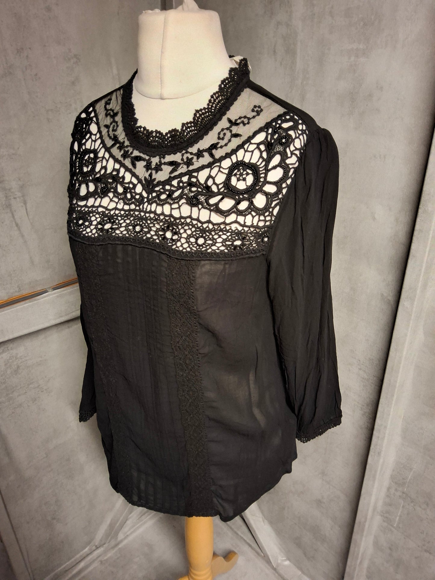 Monsoon Black Lace & Bead Blouse – Size 12 – NWT – RRP £59 – Slightly Sheer Glam