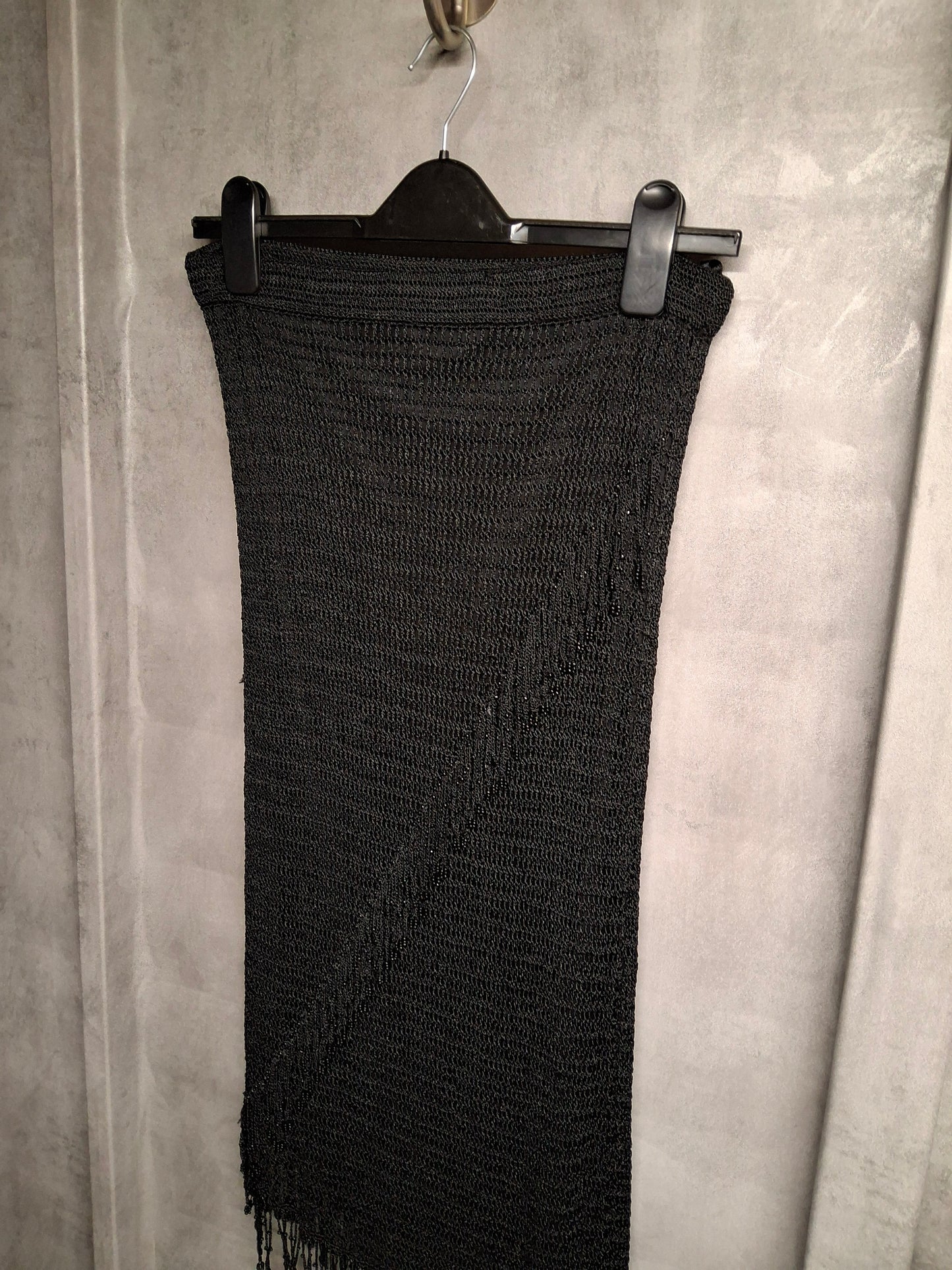 Y2K Dorothy Perkins Black Crochet Fringe Skirt – Size 12 – Festival Vibes 🖤