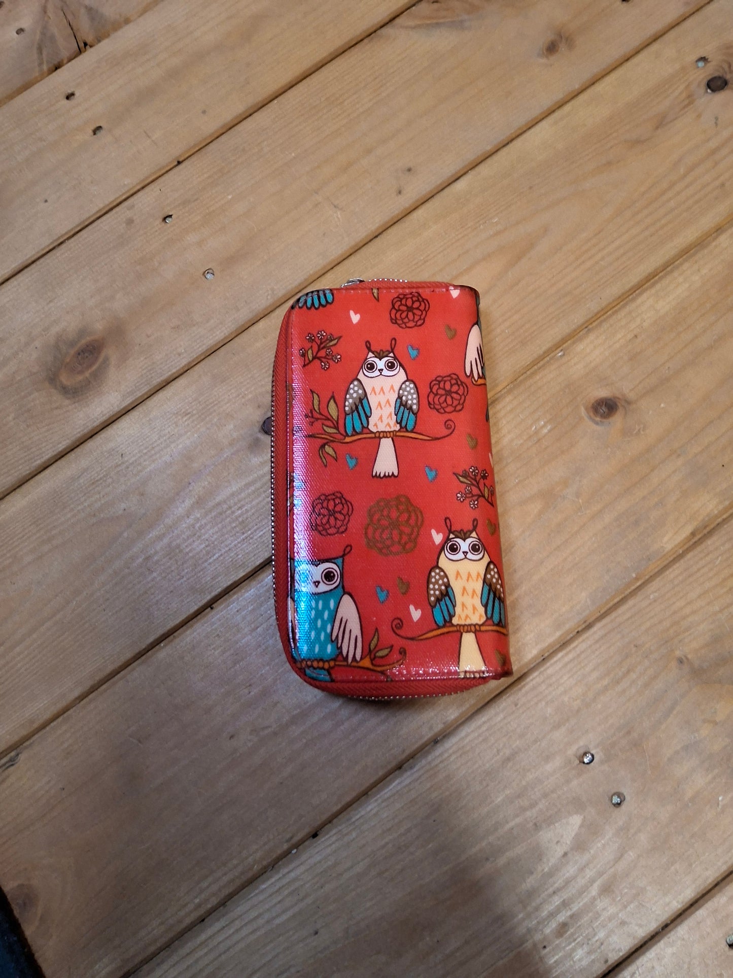 š¦ Red Owl Print Zip-Around Purse | Unbranded | Cute & Compact š¦