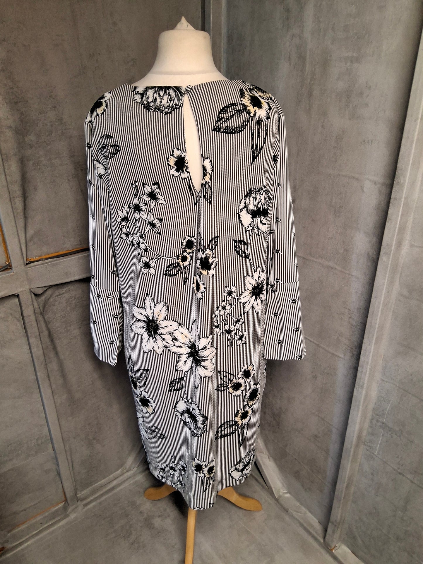Next Black & White Stripe Floral Bee Print Midi Dress ā Long Sleeves, Size 16, Polyester