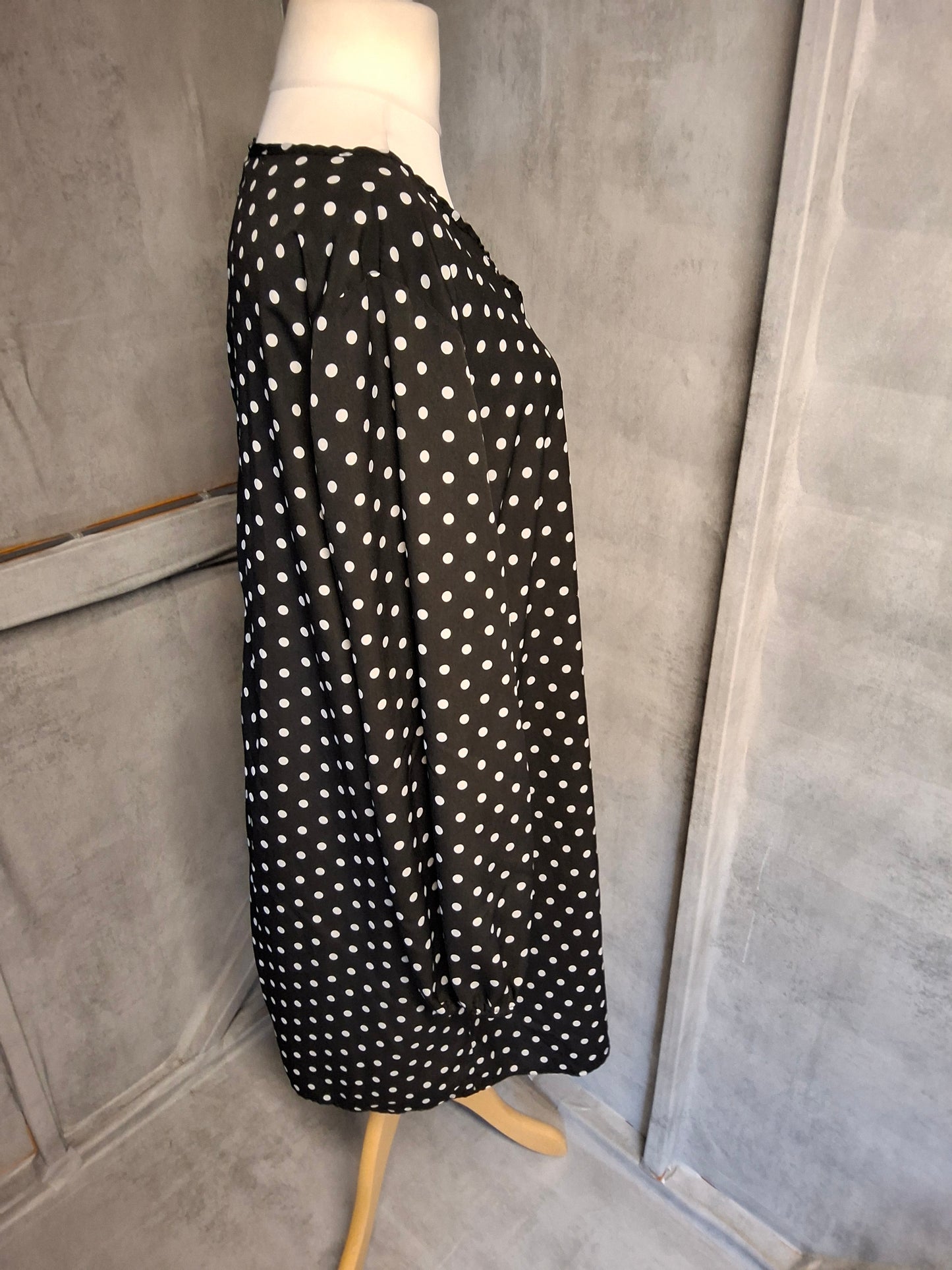 Emery Rose Black & White Polka Dot V-Neck Dress β Size XL ( size 16/18) β Long Sleeved A-Line
