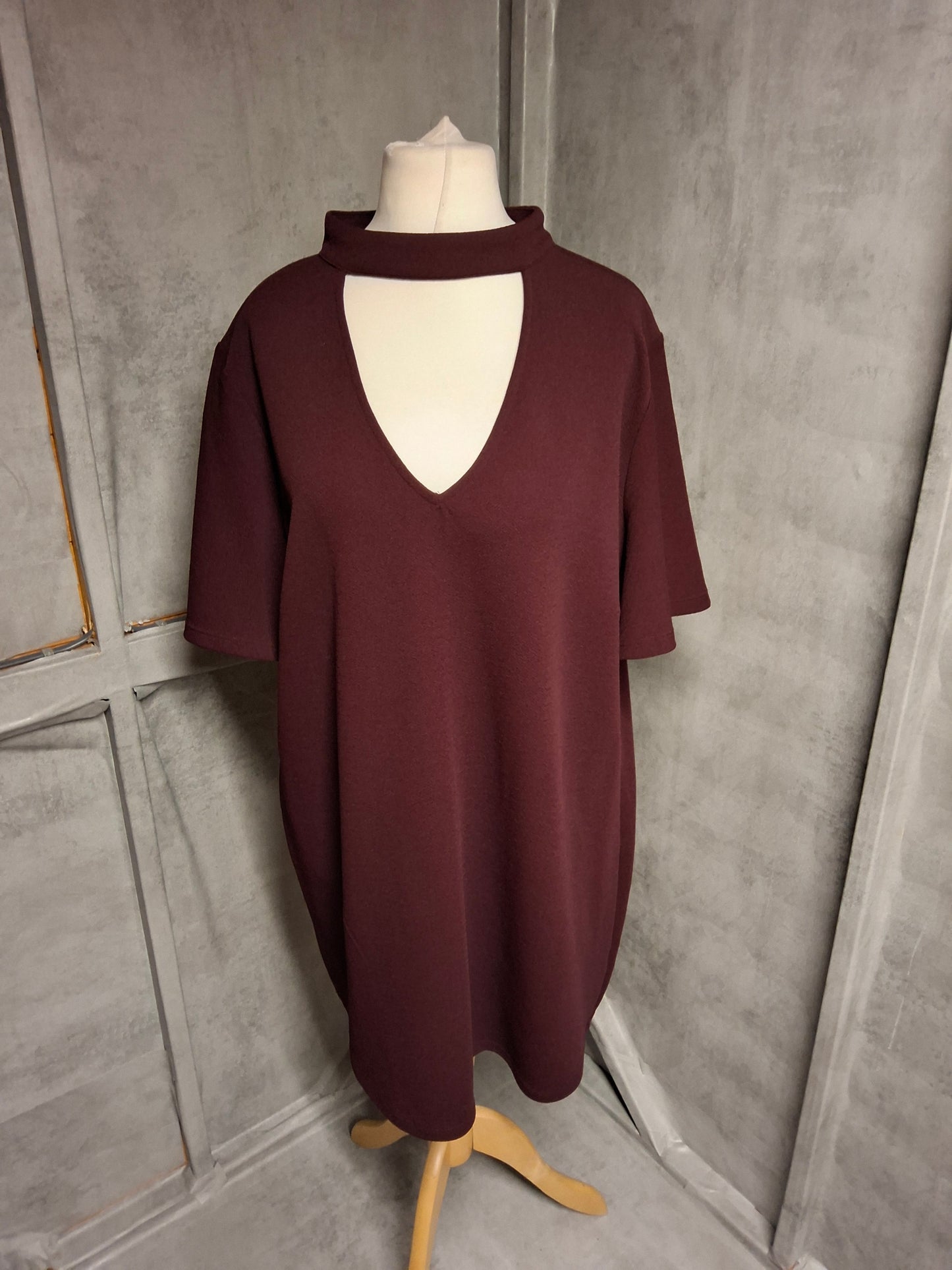 F&F Burgundy Choker Neck Tunic Dress – Size 20