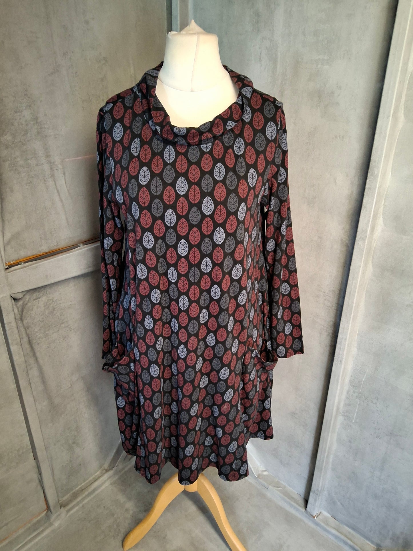 Seasalt Cornwall Sea Oak Dress – Black/Navy/Red – Size 12 – 100% Cotton
