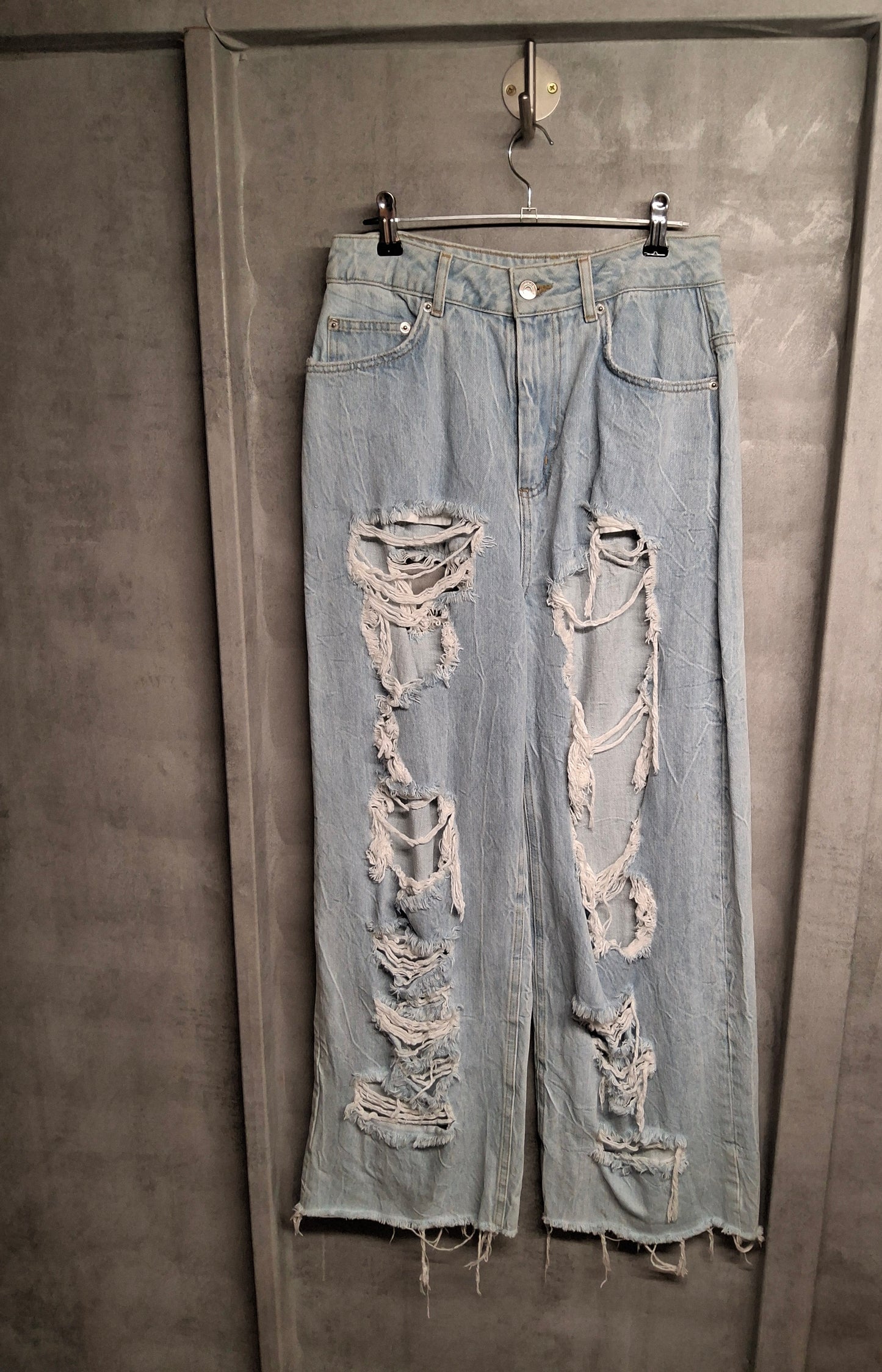 ASOS Light Blue Distressed Wide-Leg Jeans – Size 6/8 – 90s Grunge Cool