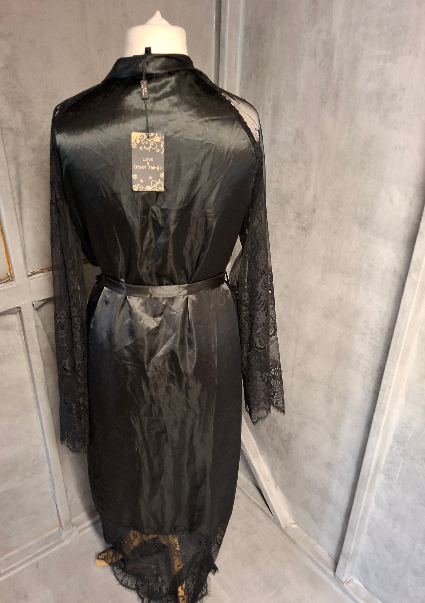 Love & Other Things Black Lace Full-Length Dressing Gown – Size L (Fits size 12/14) – NWT