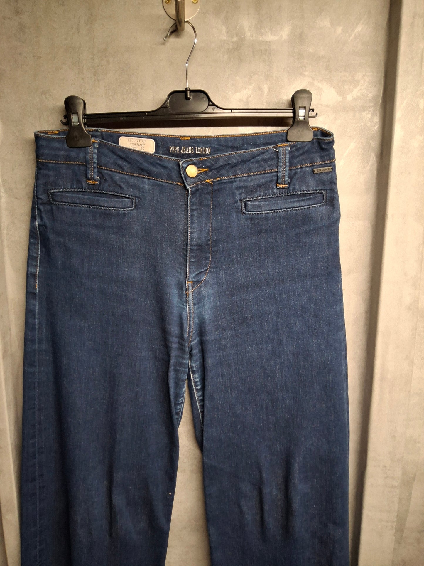 Pepe Jeans High Waist Cropped Flare – Size 31W (UK size 12/14) – Blue Denim – Smart-Casual Essential
