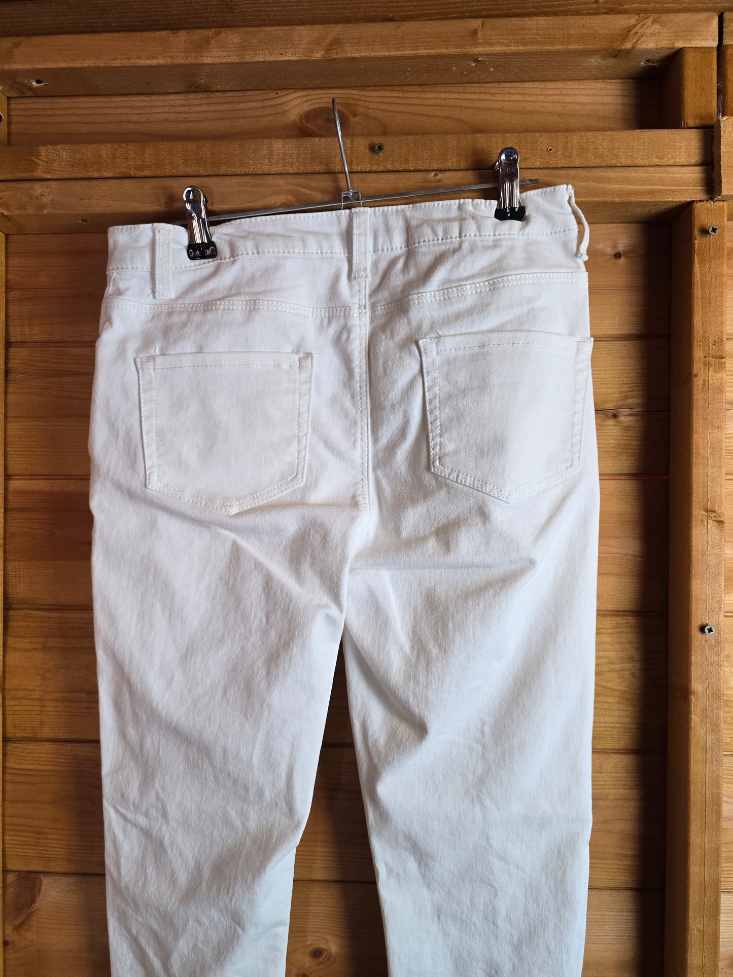 Primark White High Waisted Skinny Jeans – Size 12, Pockets, Flattering Fit, Everyday Style
