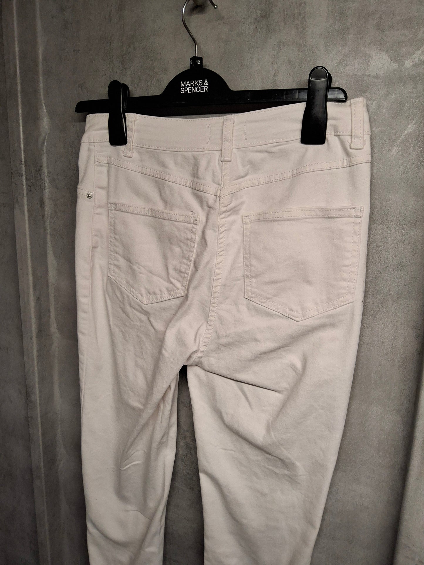 Matalan White Skinny Ankle Grazer Jeans – Size 10 – Fresh & Flattering 🌼